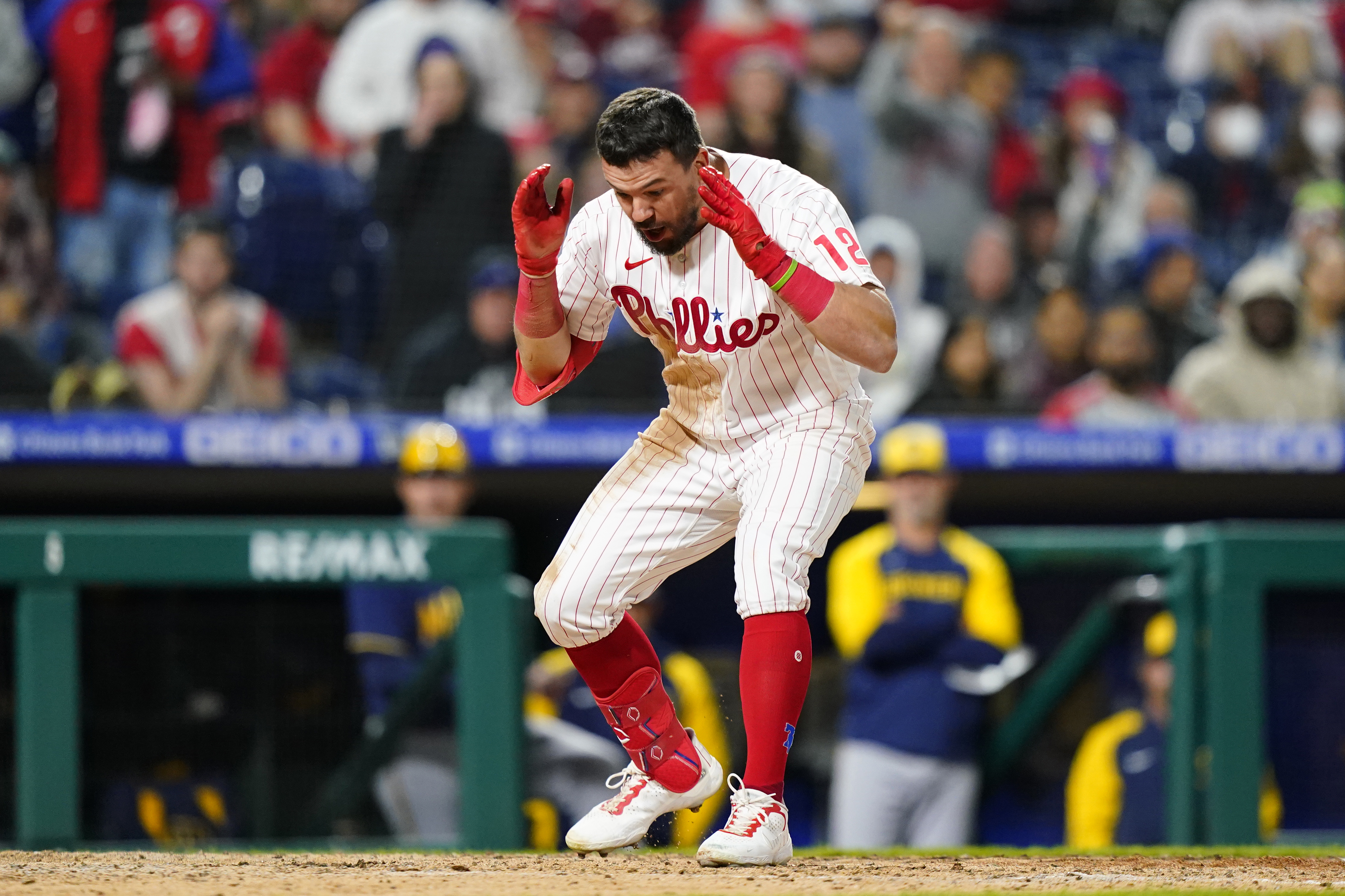 Phillies’ Kyle Schwarber Criticizes Angel Hernandez After Ejection in Loss to Brewers