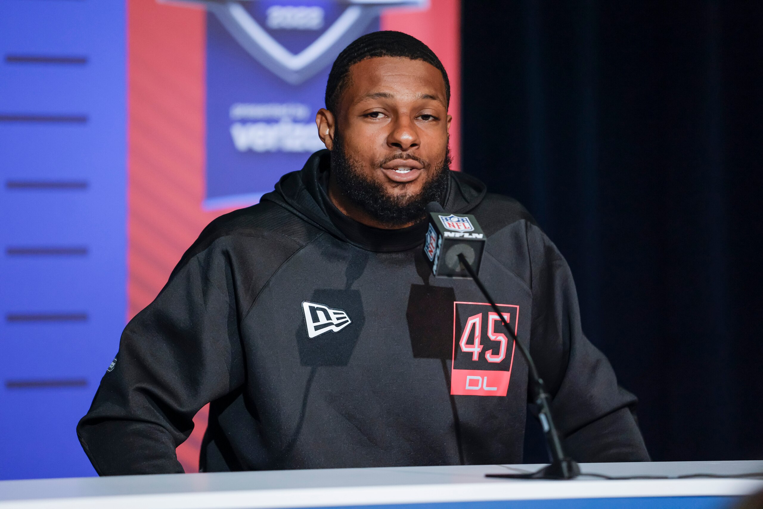 INDIANAPOLIS, IN - MAR 04: Kayvon Thibodeaux #DL45 of the Oregon Ducks speaks to reporters during the NFL Draft Combine at the Indiana Convention Center on March 4, 2022 in Indianapolis, Indiana. (Photo by Michael Hickey/Getty Images)