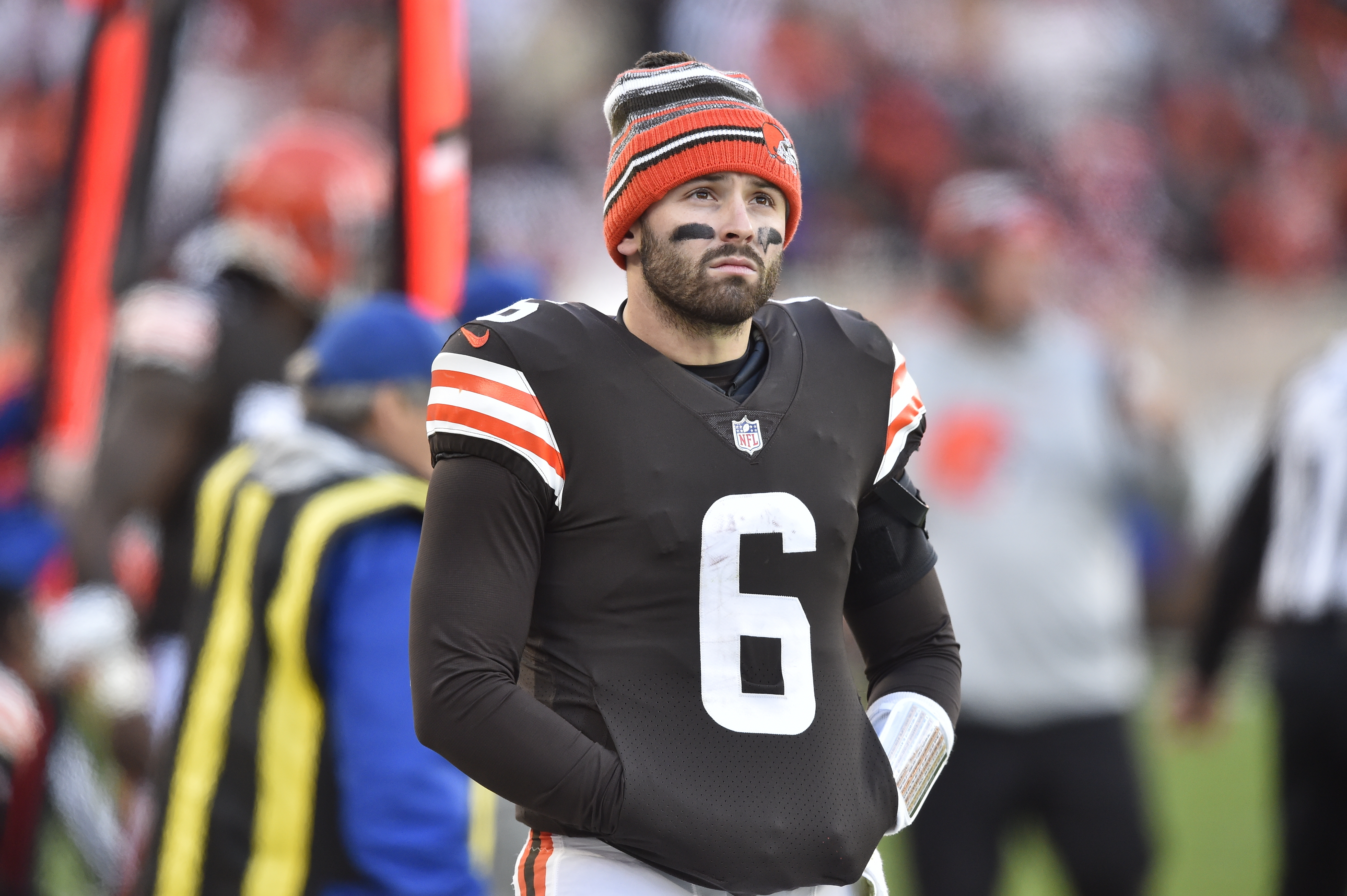 Seahawks' Drew Lock has a rough night, Panthers' Baker Mayfield