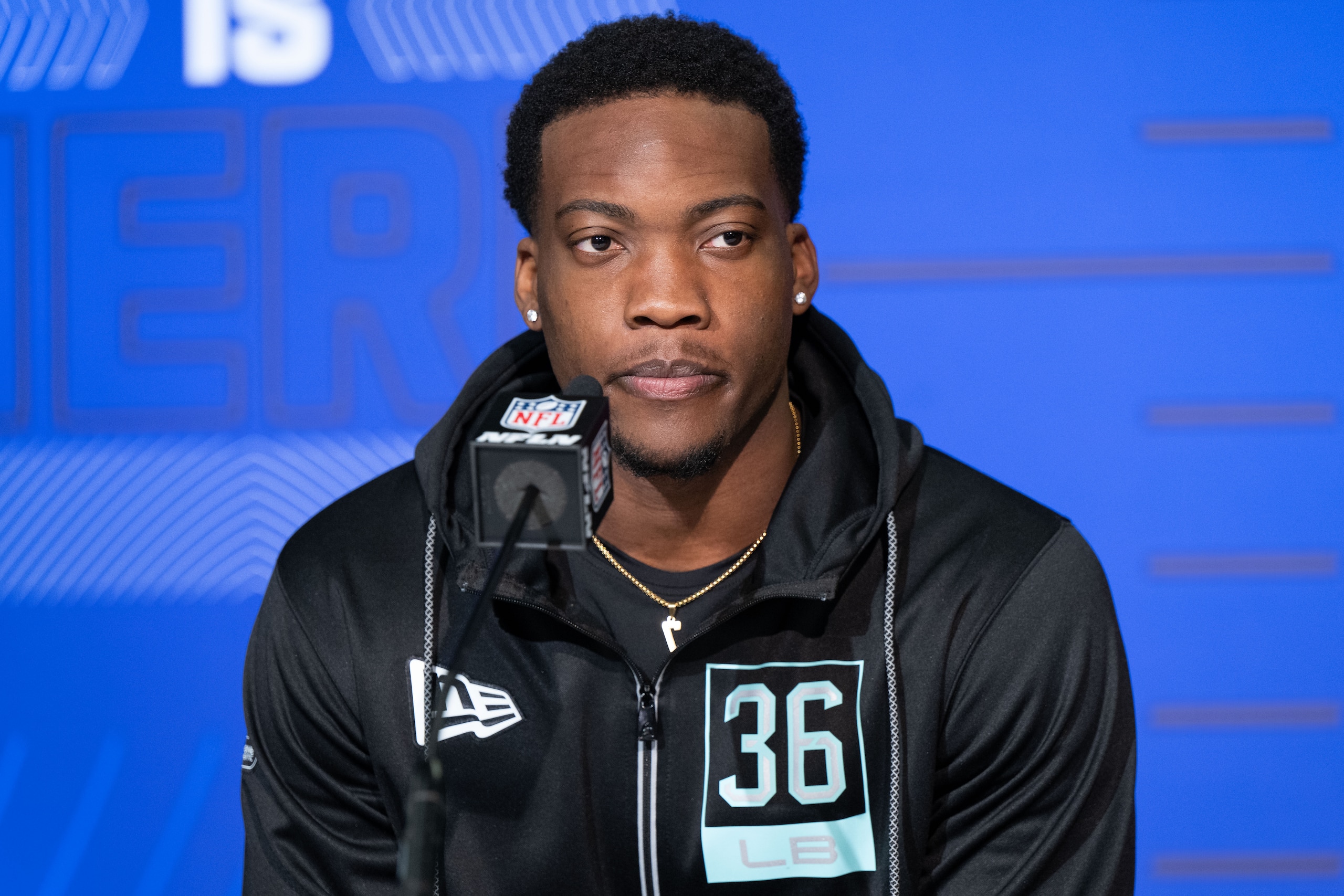 INDIANAPOLIS, IN - MARCH 04: Georgia linebacker Quay Walker answers questions from the media during the NFL Scouting Combine on March 4, 2022, at the Indiana Convention Center in Indianapolis, IN. (Photo by Zach Bolinger/Icon Sportswire via Getty Images)