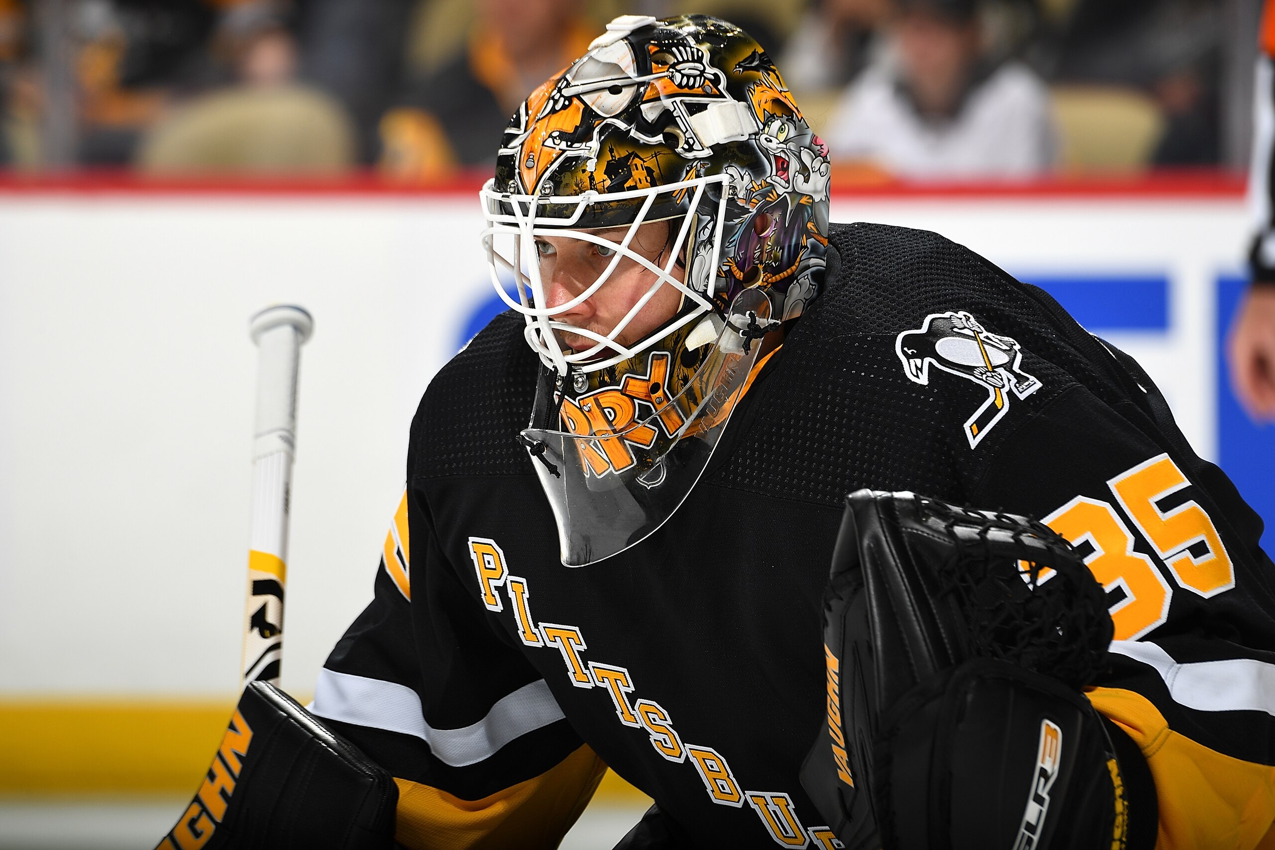 PITTSBURGH, PA - APRIL 09: Tristan Jarry #35 of the Pittsburgh Penguins defends the net against the Washington Capitals at PPG PAINTS Arena on April 9, 2022 in Pittsburgh, Pennsylvania. (Photo by Joe Sargent/NHLI via Getty Images) PITTSBURGH, PA - APRIL 09: Tristan Jarry #35 of the Pittsburgh Penguins defends the net against the Washington Capitals at PPG PAINTS Arena on April 9, 2022 in Pittsburgh, Pennsylvania. (Photo by Joe Sargent/NHLI via Getty Images)