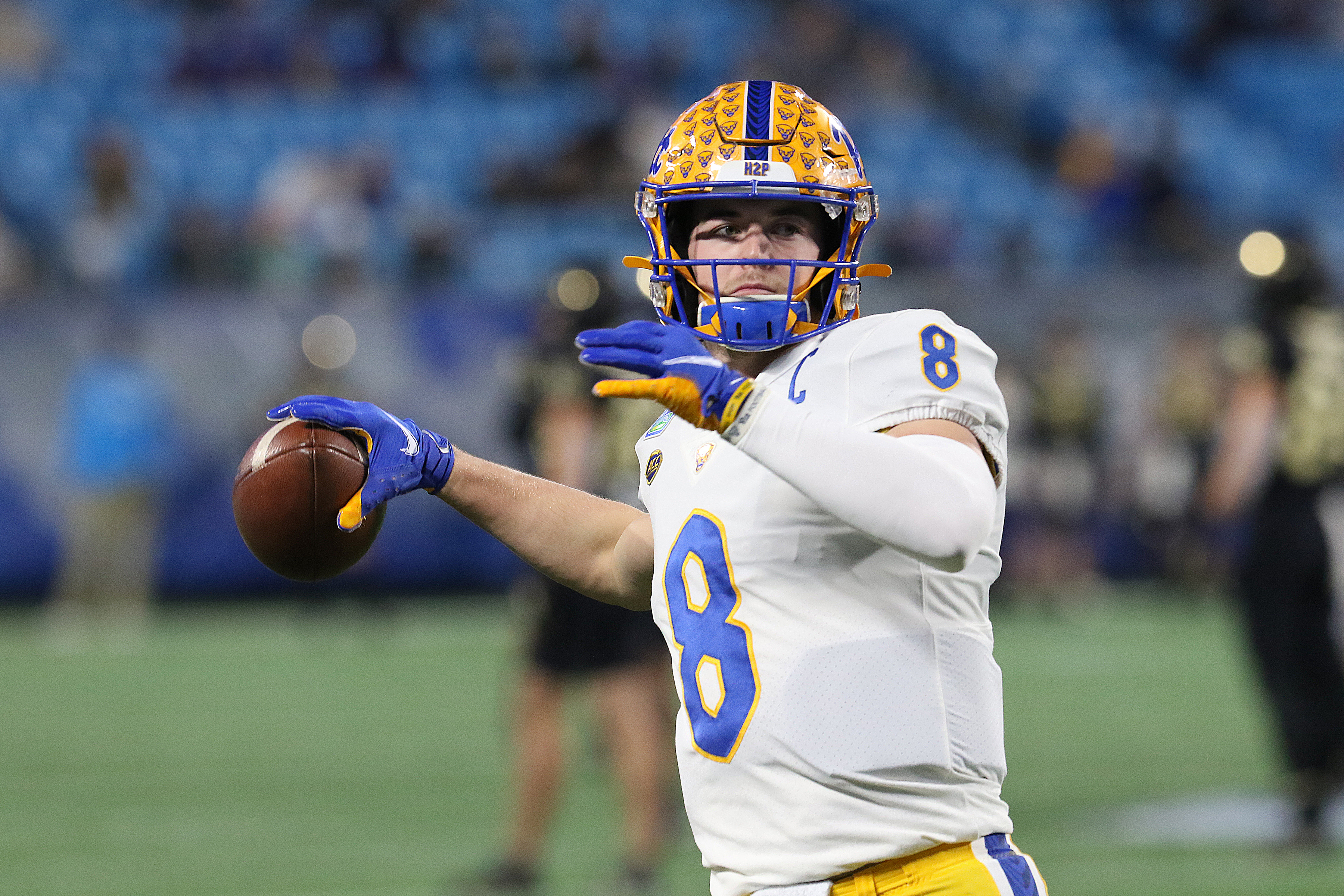 Steelers QB Kenny Pickett says small hands took him off draft boards