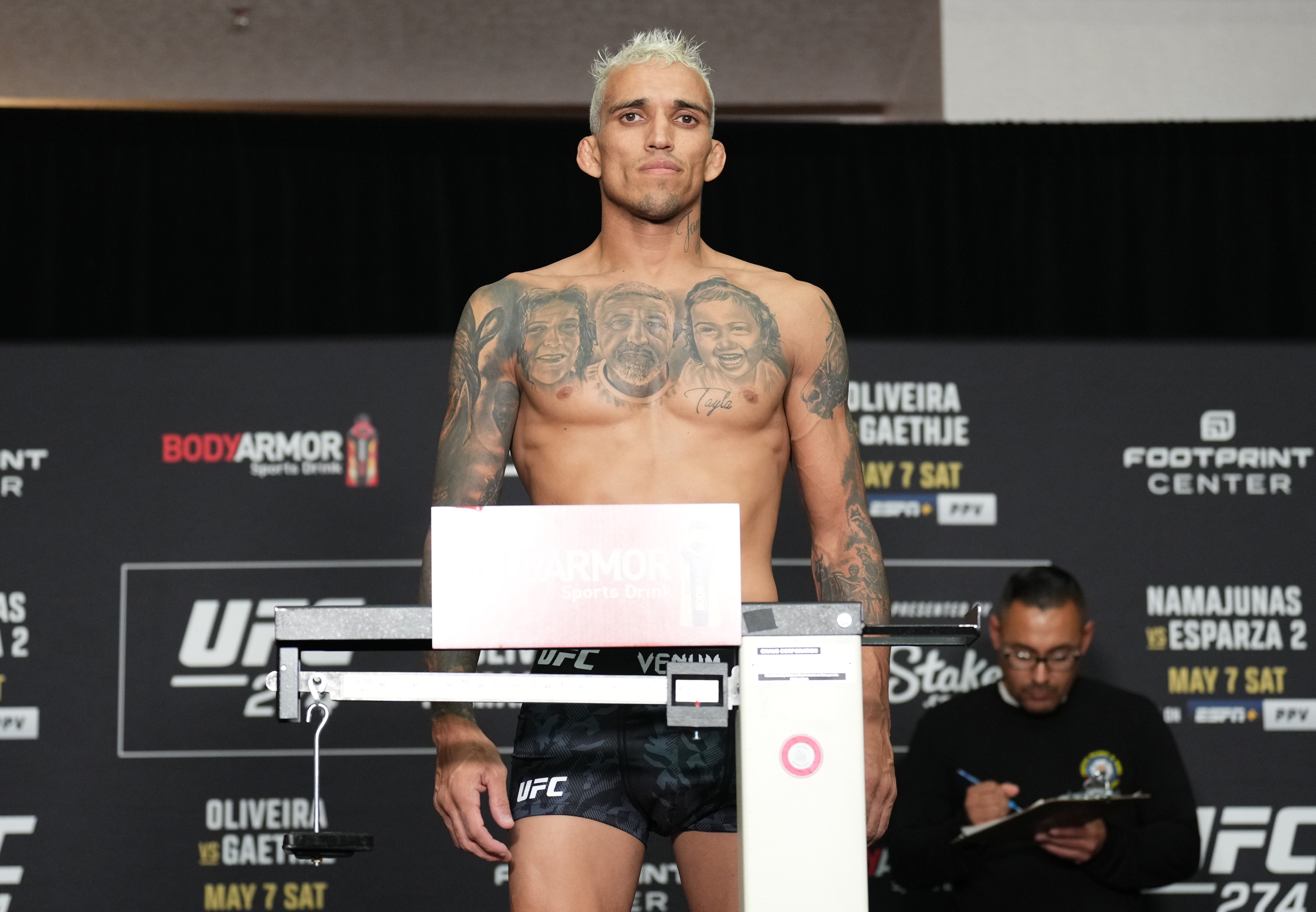 Charles Oliveira Stripped of UFC Title After Missing Weight for Justin  Gaethje Fight | Bleacher Report | Latest News, Videos and Highlights