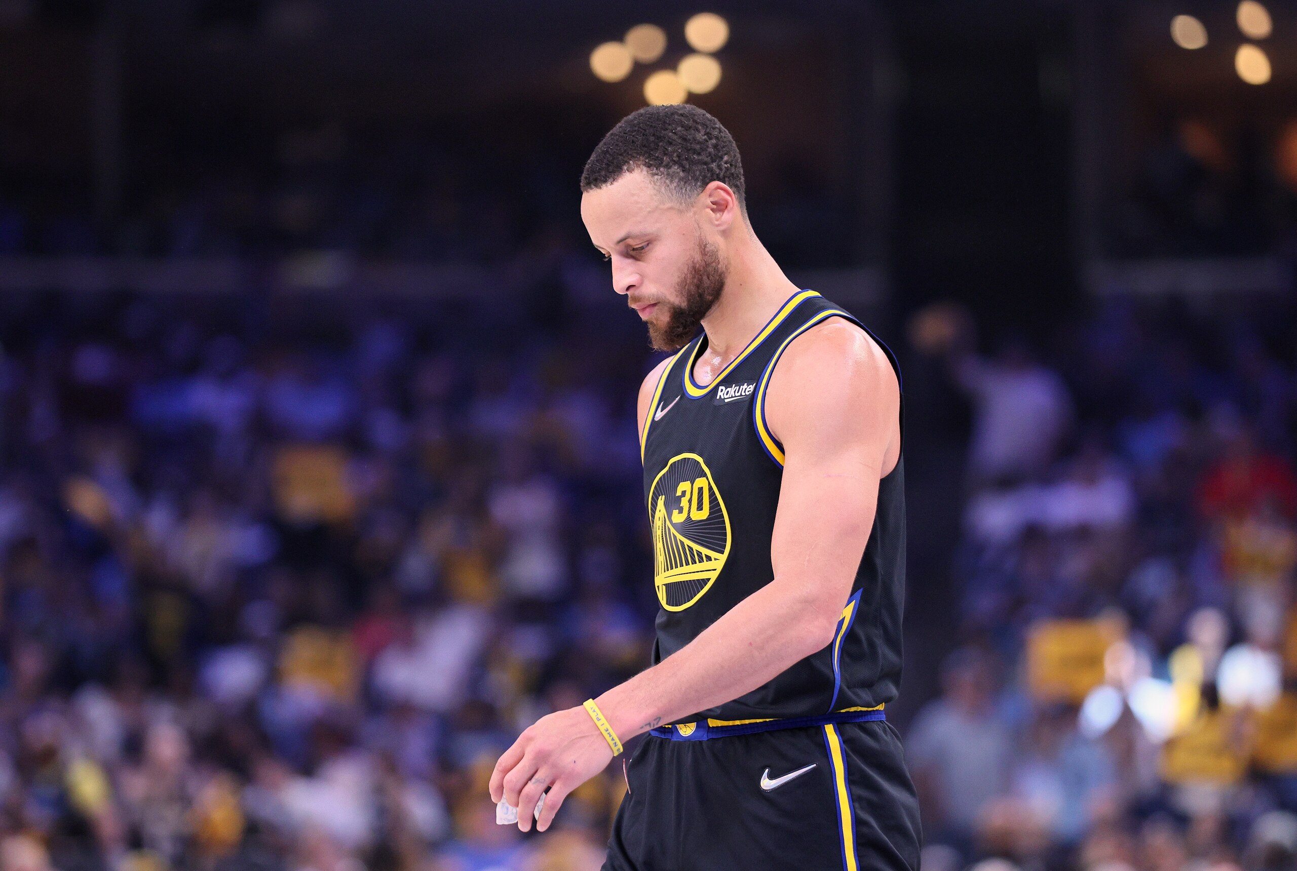 MEMPHIS, TENNESSEE - MAY 11: Stephen Curry #30 of the Golden State Warriors reacts against the Memphis Grizzlies during the second quarter in Game Five of the 2022 NBA Playoffs Western Conference Semifinals at FedExForum on May 11, 2022 in Memphis, Tennessee. NOTE TO USER: User expressly acknowledges and agrees that, by downloading and/or using this photograph, User is consenting to the terms and conditions of the Getty Images License Agreement. (Photo by Andy Lyons/Getty Images)
