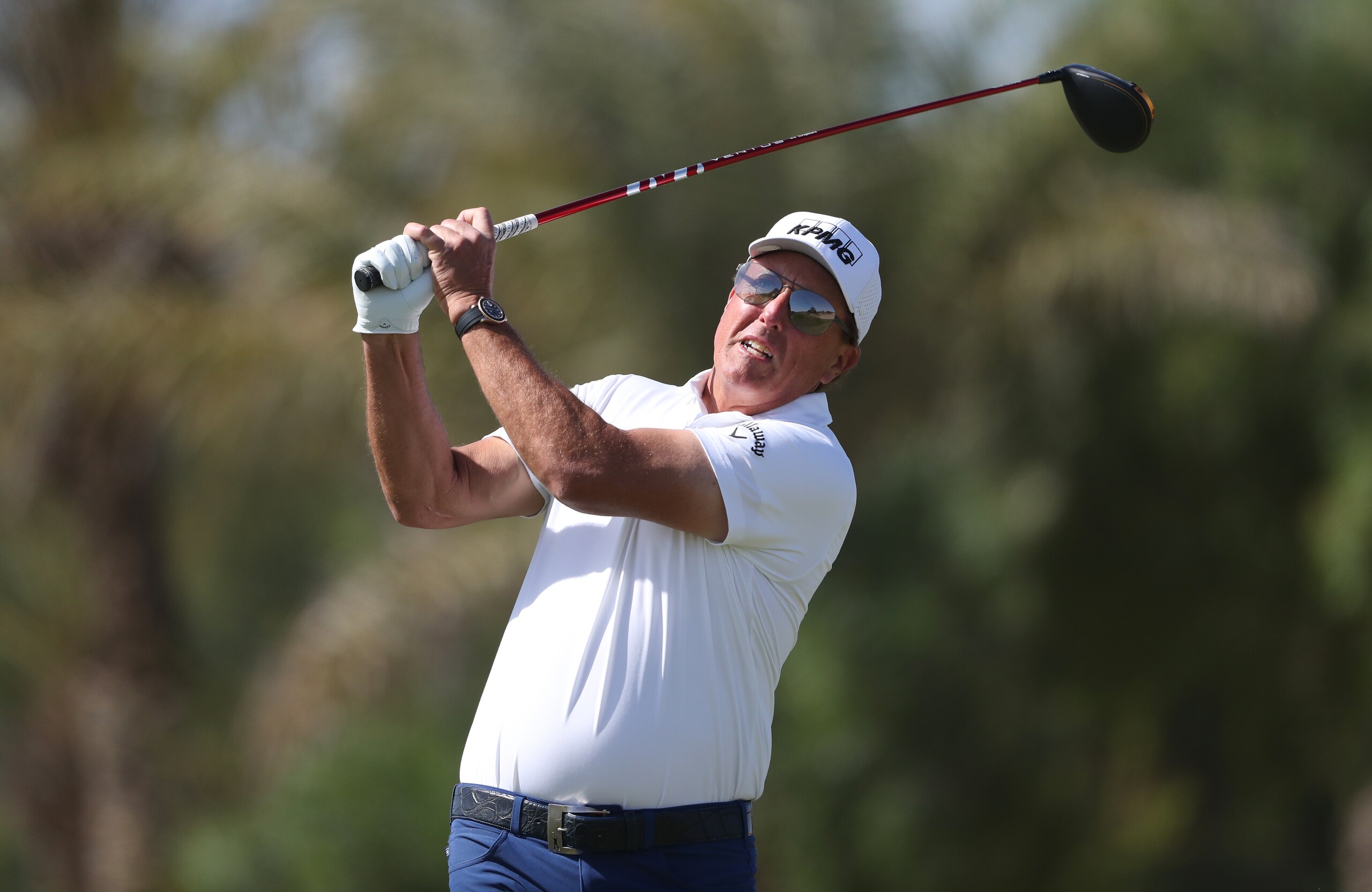 AL MUROOJ, SAUDI ARABIA - FEBRUARY 05: Phil Mickelson of The USA tees off the second hole during day three of the PIF Saudi International at Royal Greens Golf & Country Club on February 05, 2022 in Al Murooj, Saudi Arabia. (Photo by Oisin Keniry/Getty Images)