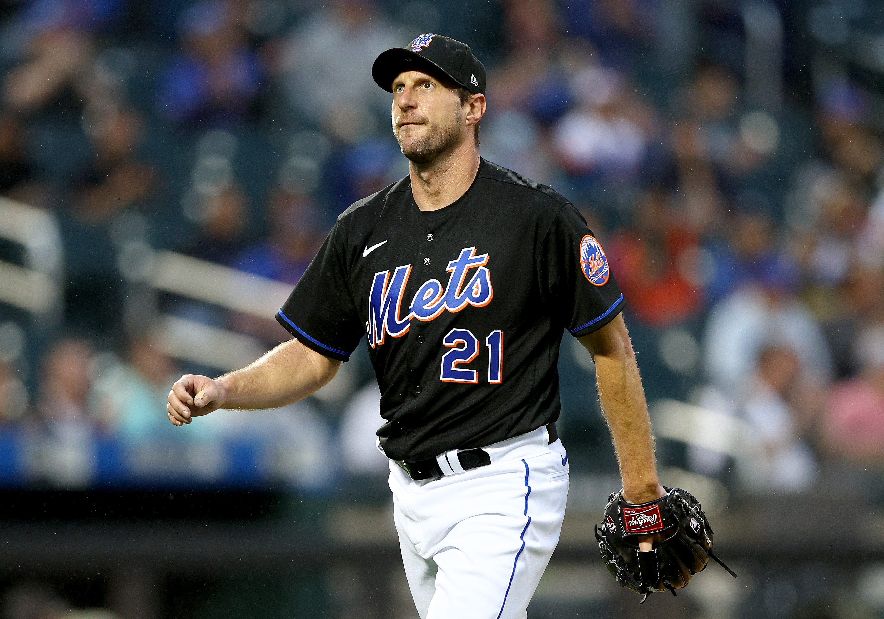 Mets' Max Scherzer Bitten by His Dog on Throwing Hand; Won't Be Injury  Rehab Setback, News, Scores, Highlights, Stats, and Rumors