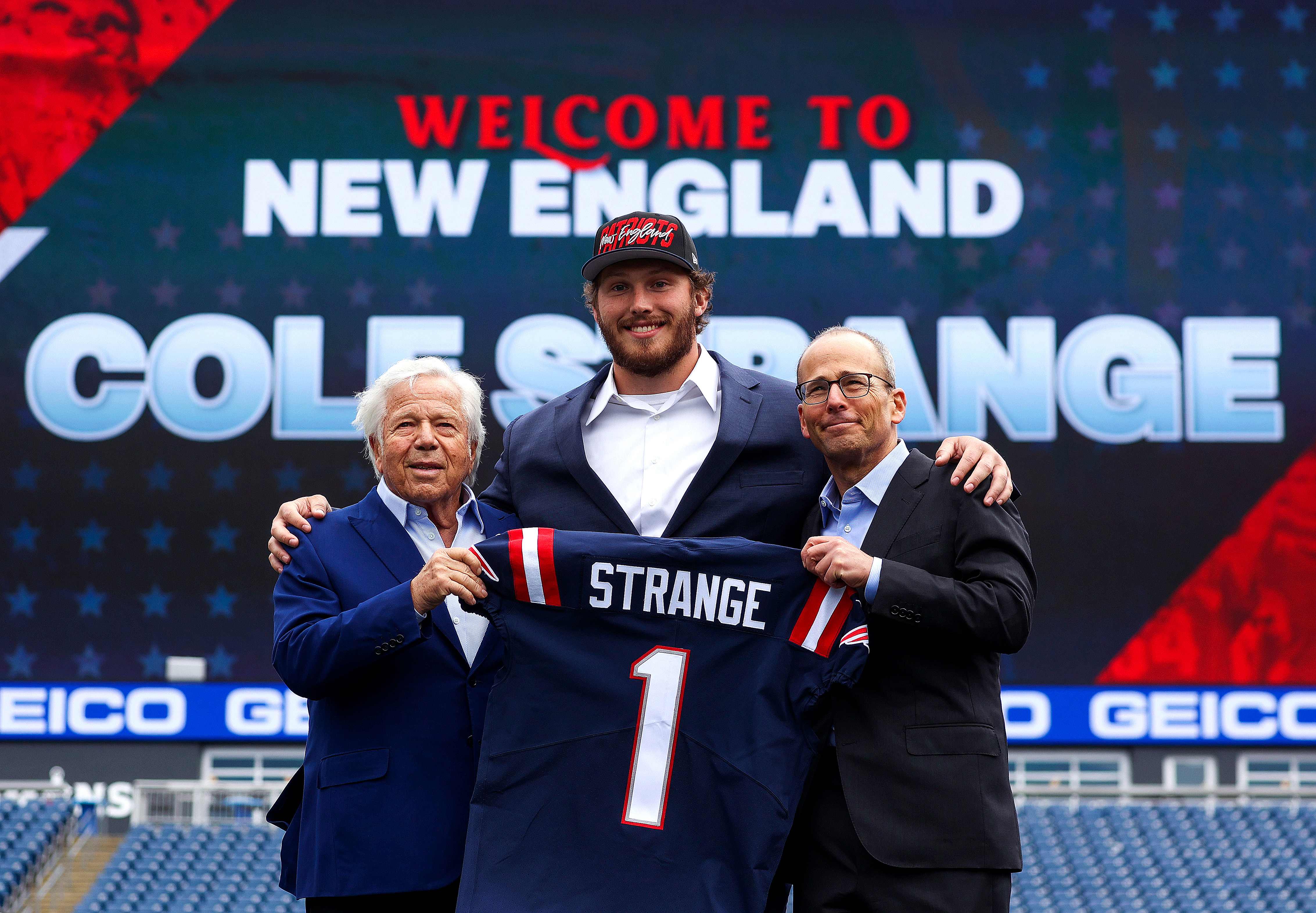 Who is Patriots first-round draft pick Cole Strange? - Pats Pulpit