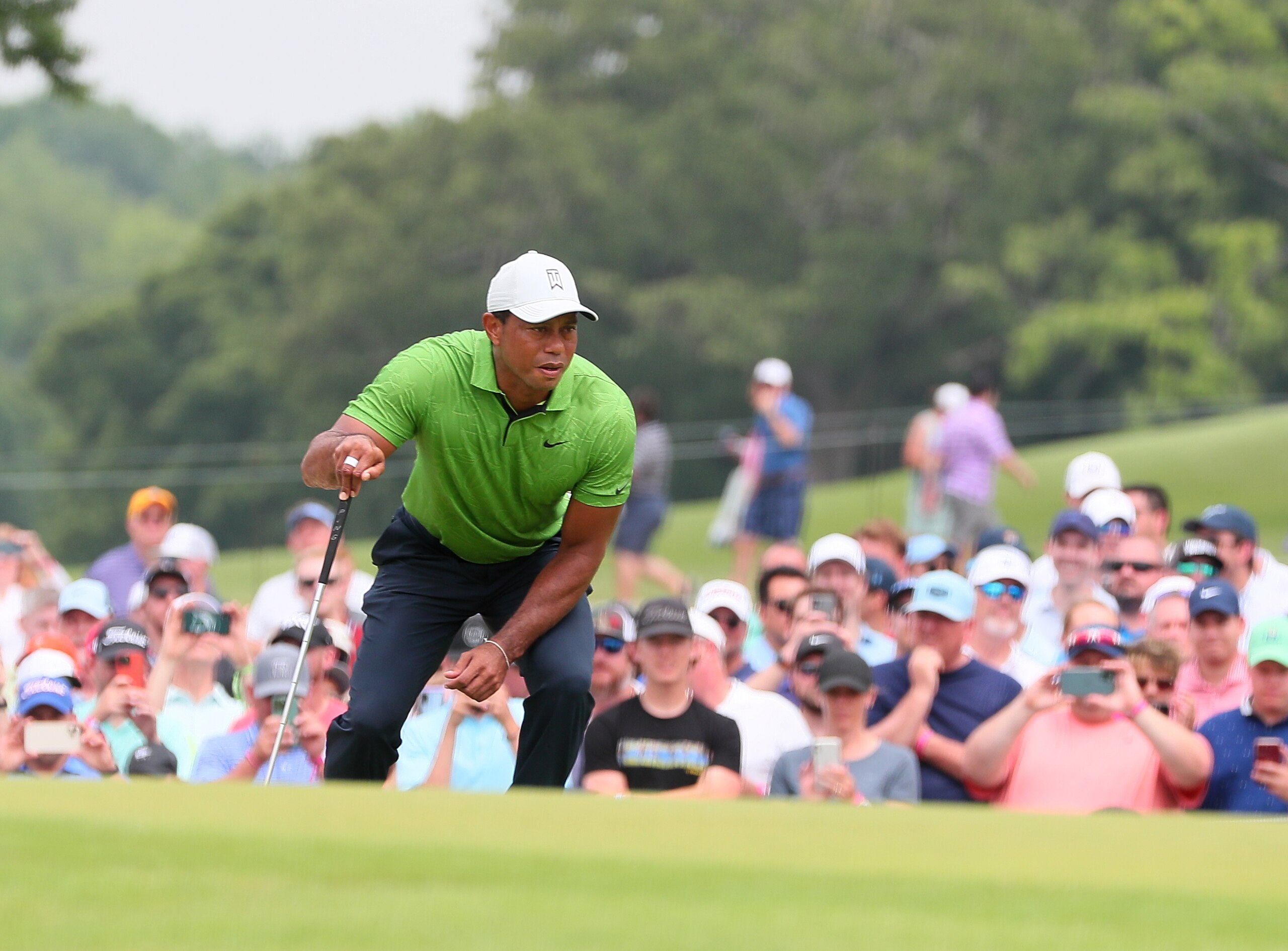 TULSA, OK - MAY 20: Tiger Woods eyes a put during the PGA Championship on May 20, 2022, at the Southern Hills C.C. in Tulsa, Oklahoma. (Photo by David Stacy/Icon Sportswire via Getty Images) TULSA, OK - MAY 20: Tiger Woods eyes a put during the PGA Championship on May 20, 2022, at the Southern Hills C.C. in Tulsa, Oklahoma. (Photo by David Stacy/Icon Sportswire via Getty Images)