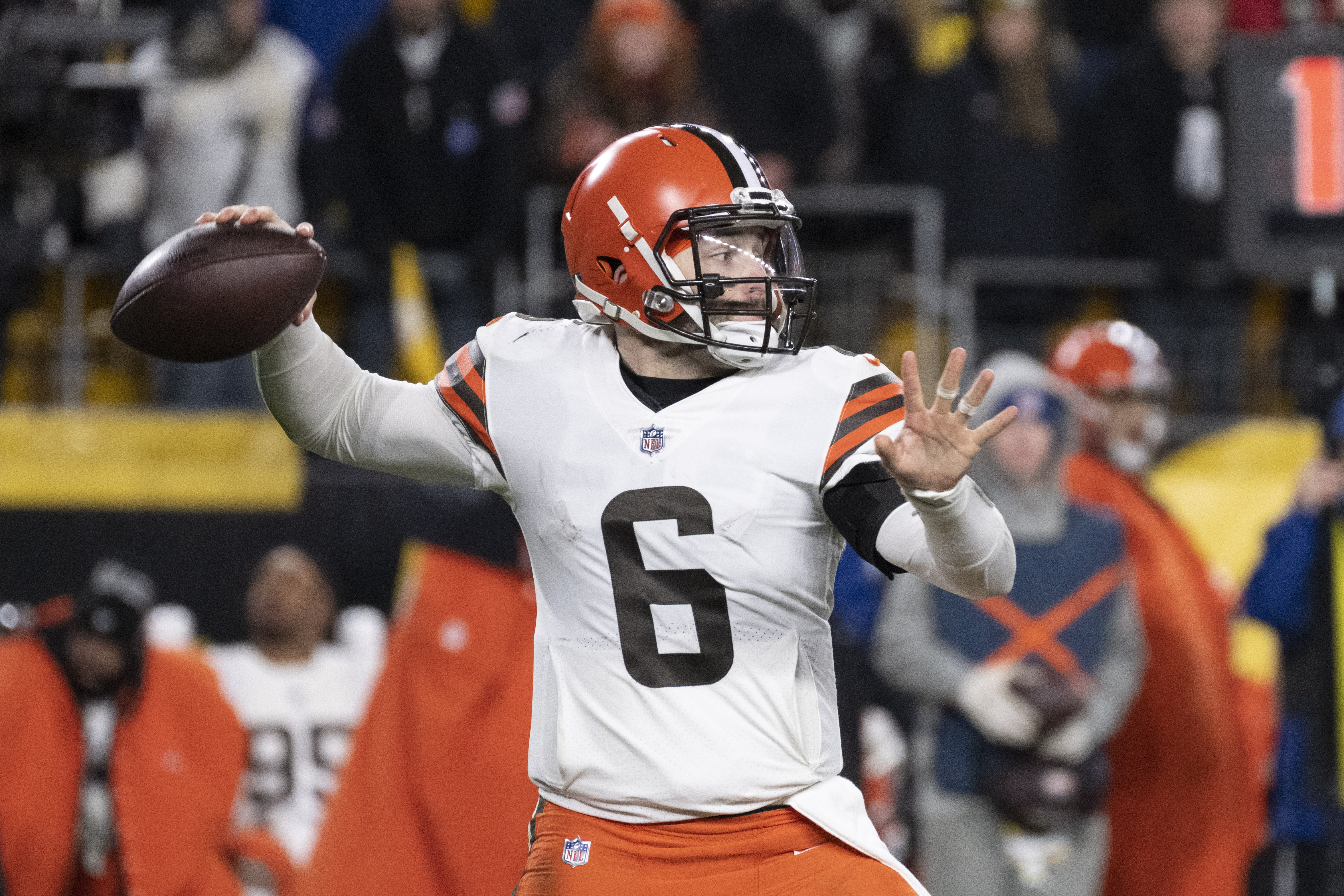 Browns Sign Baker Mayfield