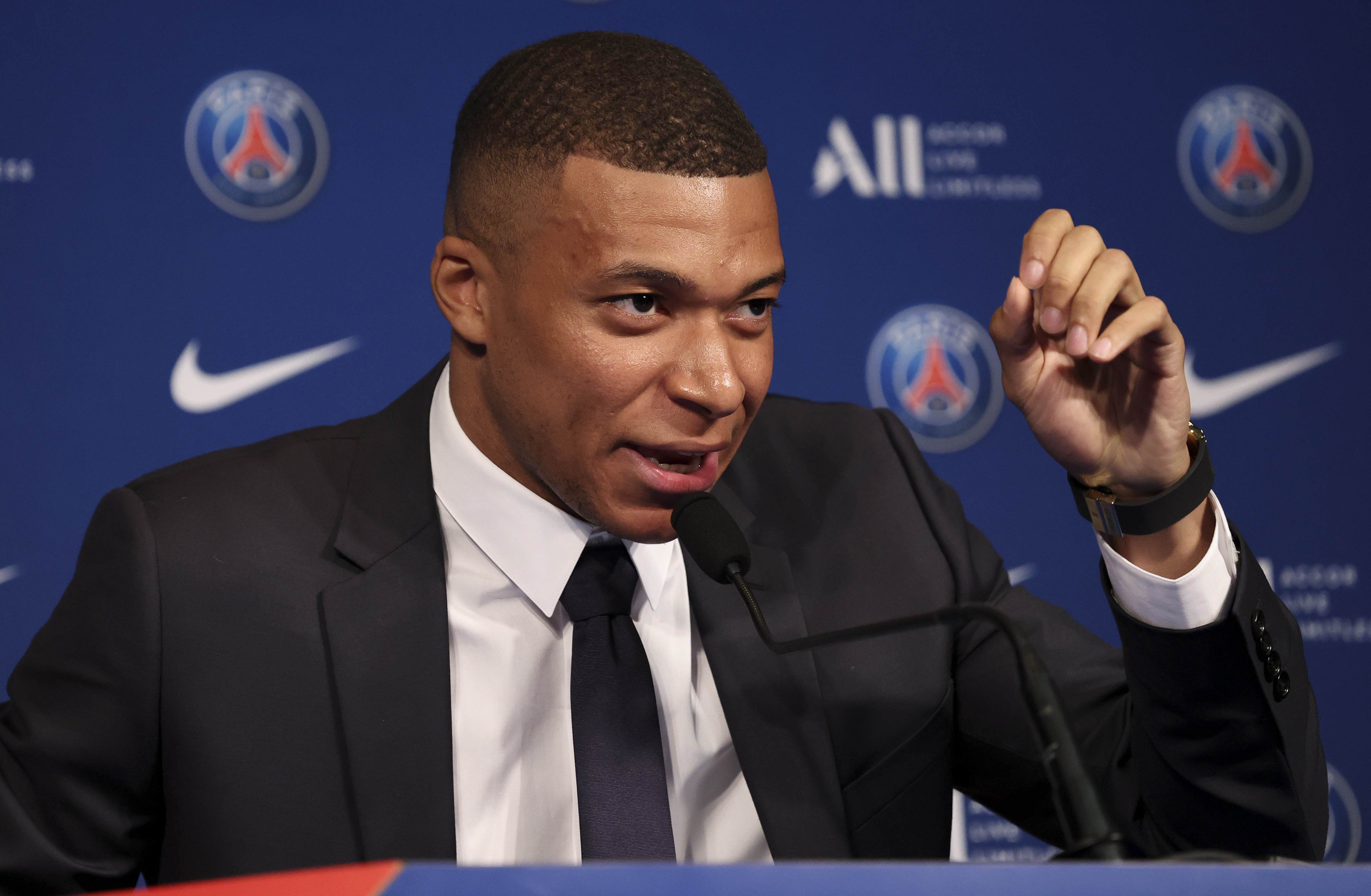 Kylian Mbappe Says He Talked To Liverpool Before Signing New Psg Contract News Scores Highlights Stats And Rumors Bleacher Report