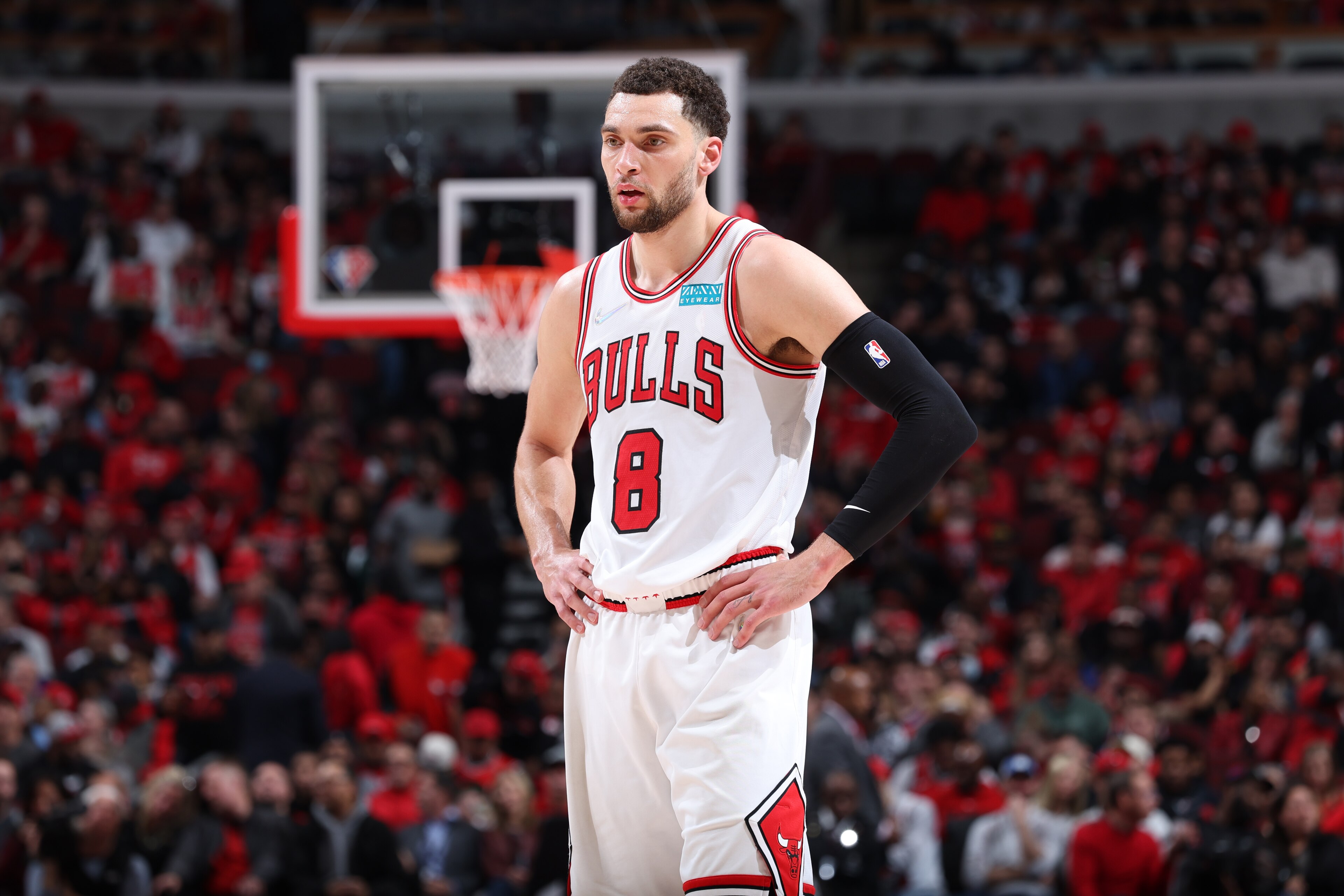 CHICAGO, IL - APRIL 22: Zach LaVine #8 of the Chicago Bulls looks on during Round 1 Game 3 of the 2022 NBA Playoffs against the Milwaukee Bucks on April 22, 2022 at United Center in Chicago, Illinois. NOTE TO USER: User expressly acknowledges and agrees that, by downloading and or using this photograph, User is consenting to the terms and conditions of the Getty Images License Agreement. Mandatory Copyright Notice: Copyright 2022 NBAE (Photo by Jeff Haynes/NBAE via Getty Images)