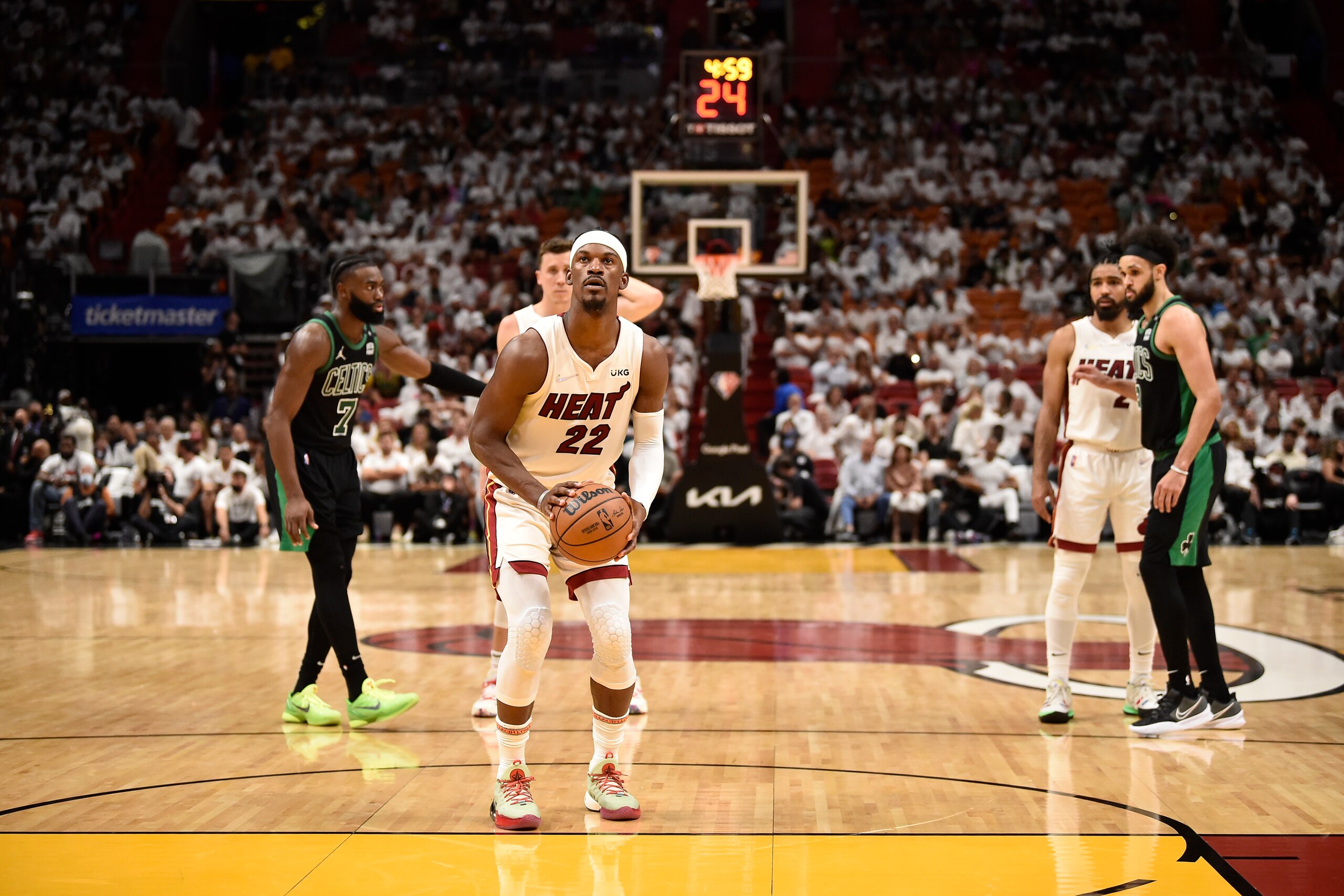 MIAMI, FL - MAY 25: Jimmy Butler #22 of the Miami Heat prepares to shoot a free throw during Game 5 of the 2022 NBA Playoffs Eastern Conference Finals on May 25, 2022 at FTX Arena in Miami, Florida. NOTE TO USER: User expressly acknowledges and agrees that, by downloading and or using this Photograph, user is consenting to the terms and conditions of the Getty Images License Agreement. Mandatory Copyright Notice: Copyright 2022 NBAE (Photo by David Dow/NBAE via Getty Images)