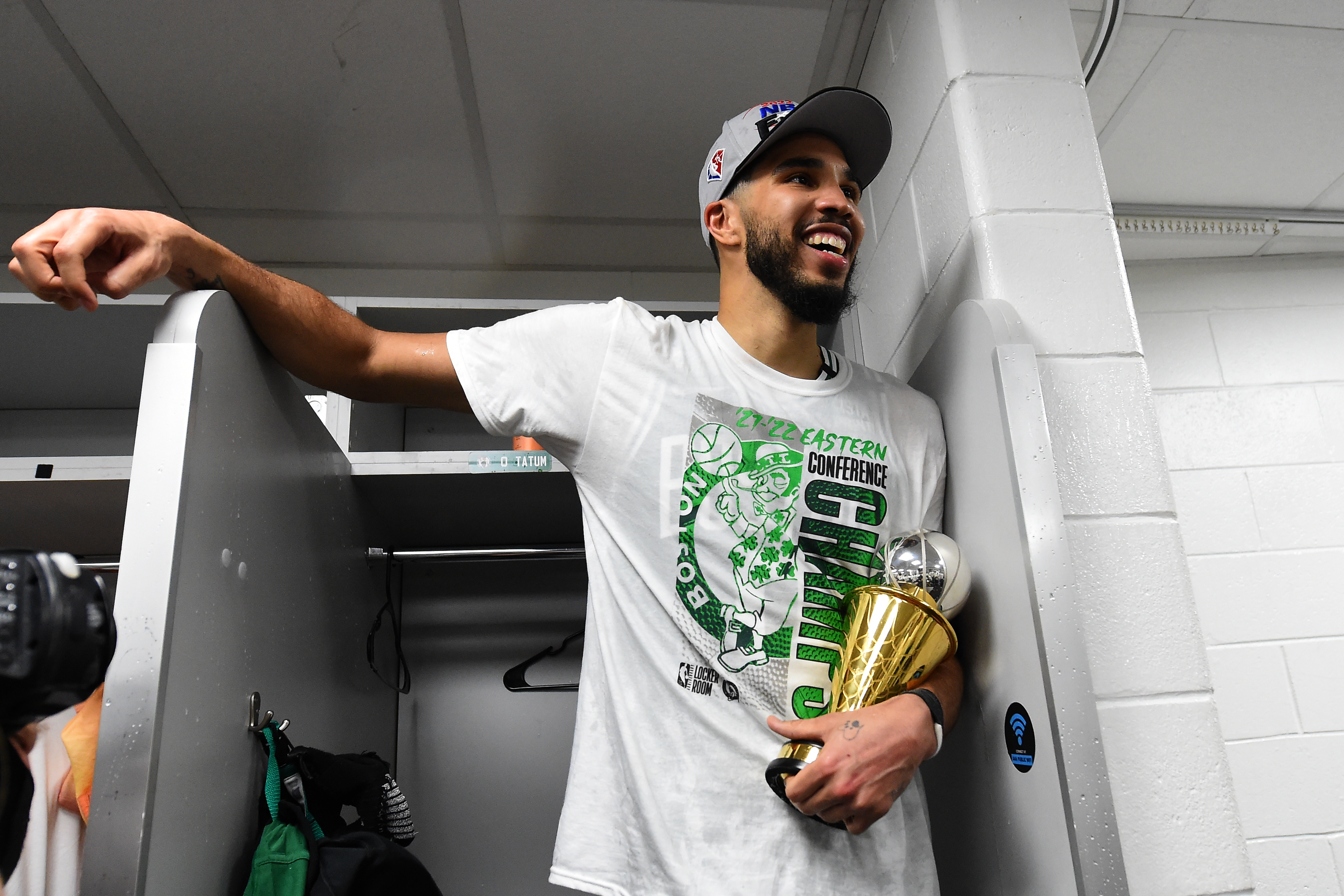 BOSTON CELTICS Jayson Tatum YOUTH performance tee — Hats