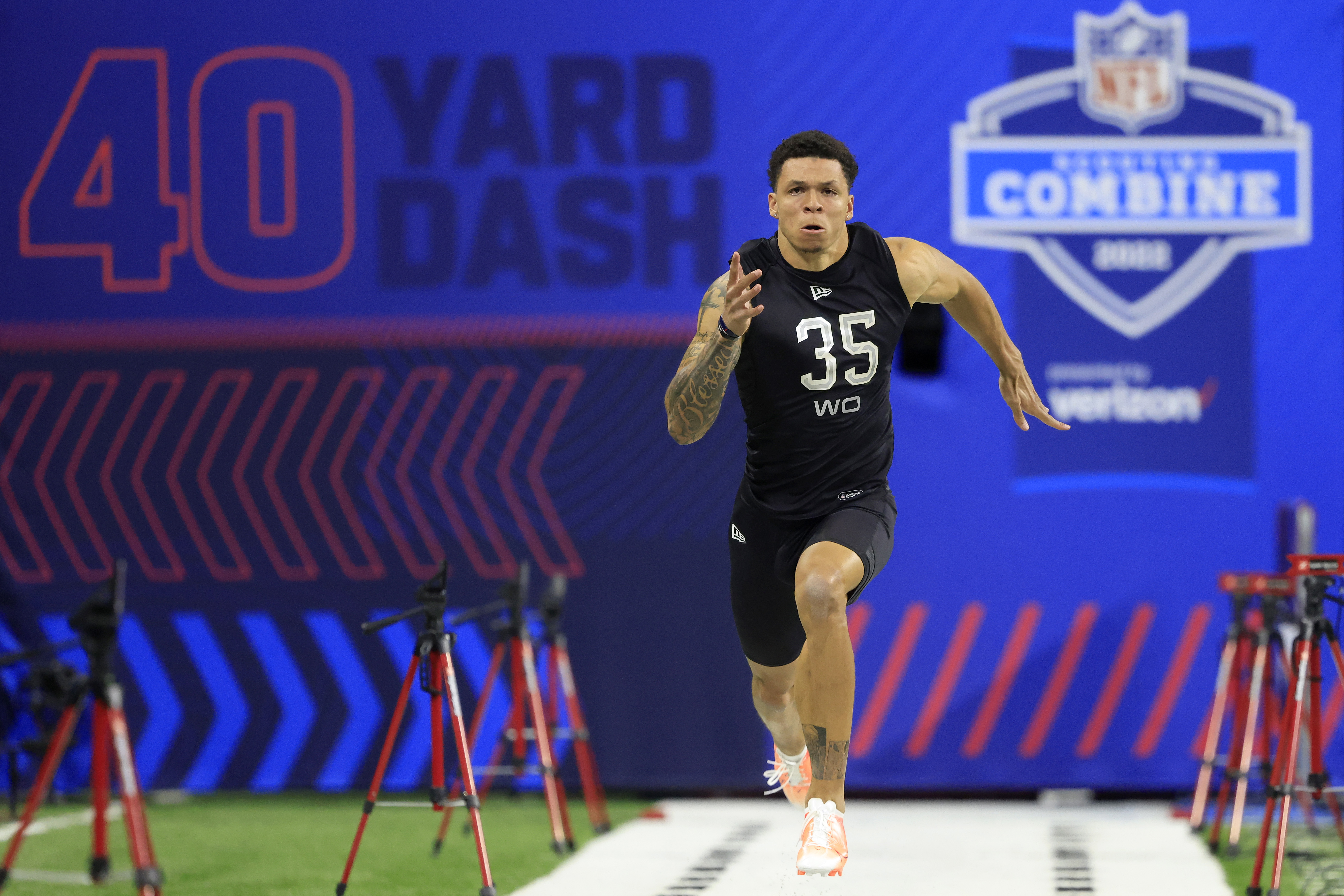 INDIANAPOLIS, INDIANA - MARCH 03: Christian Watson #WO35 of North Dakota State runs the 40 yard dash during the NFL Combine at Lucas Oil Stadium on March 03, 2022 in Indianapolis, Indiana. (Photo by Justin Casterline/Getty Images)