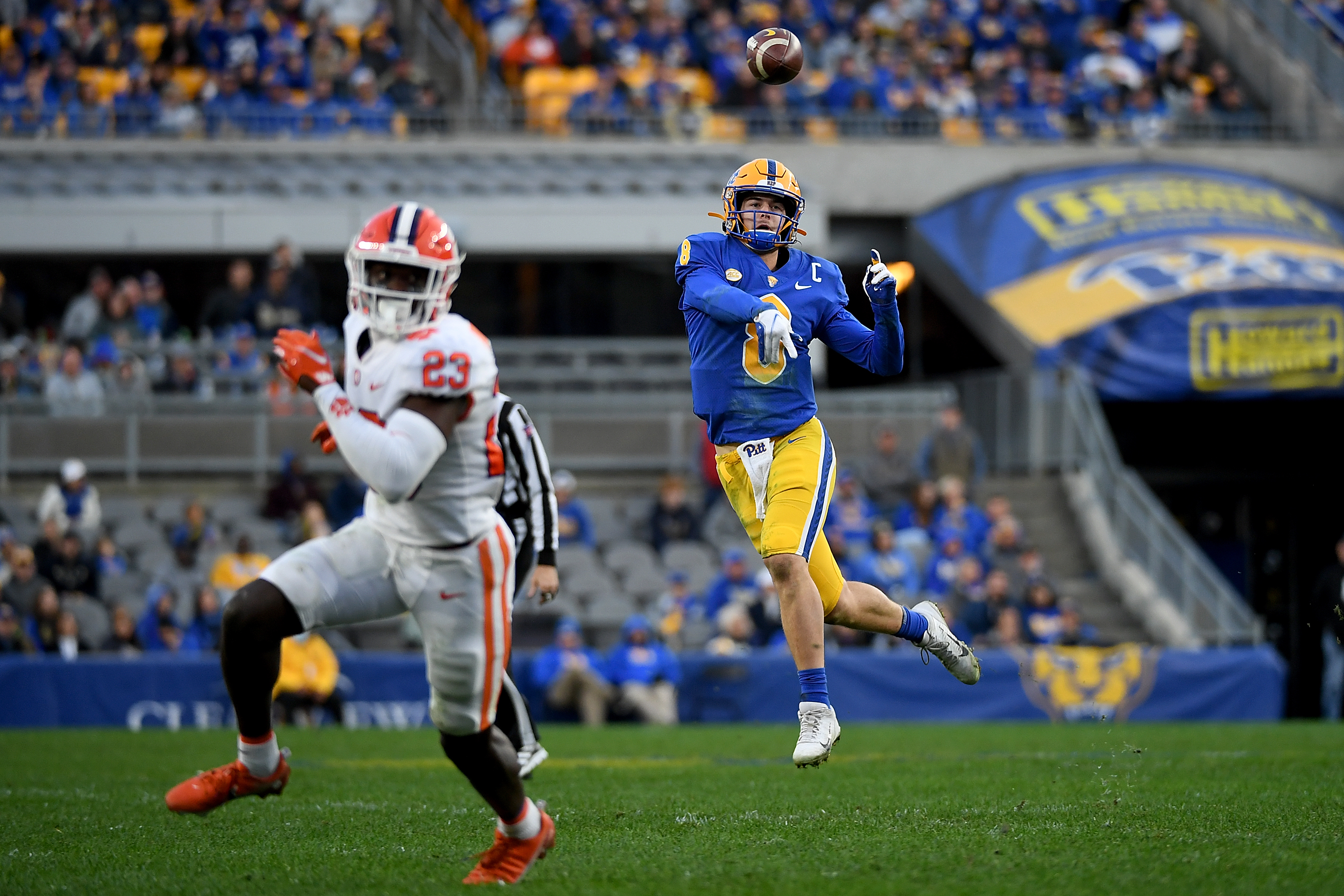 How Steelers' Kenny Pickett took a step toward being franchise QB, despite  INTs - The Athletic