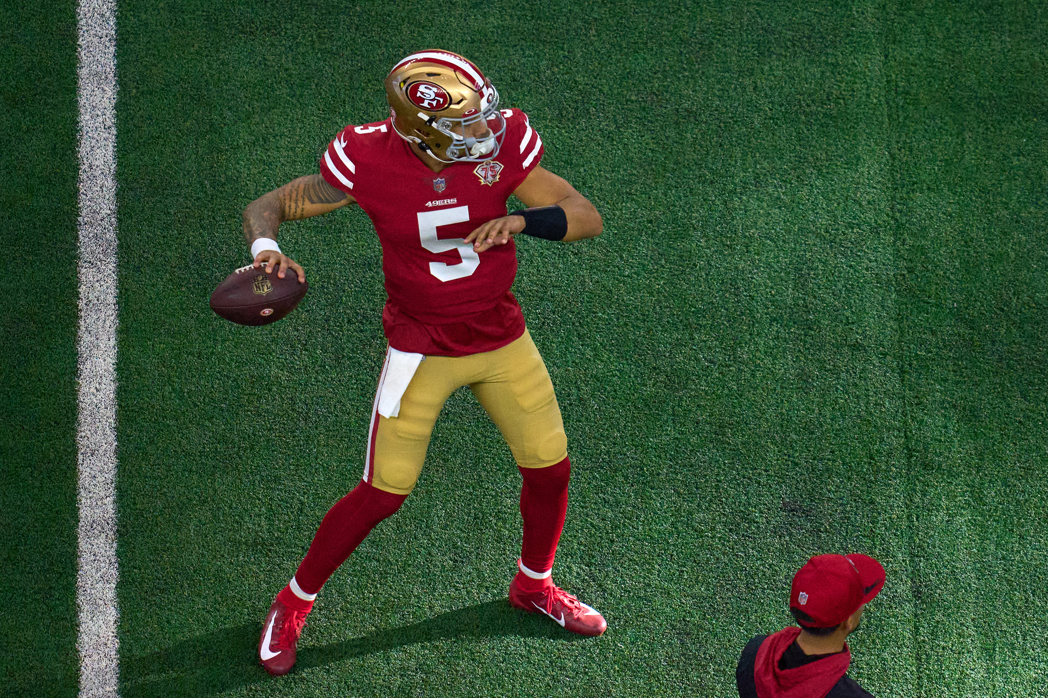 Tayler Hawkins of the San Francisco 49ers tackles Lil'Jordan Humphrey  News Photo - Getty Images