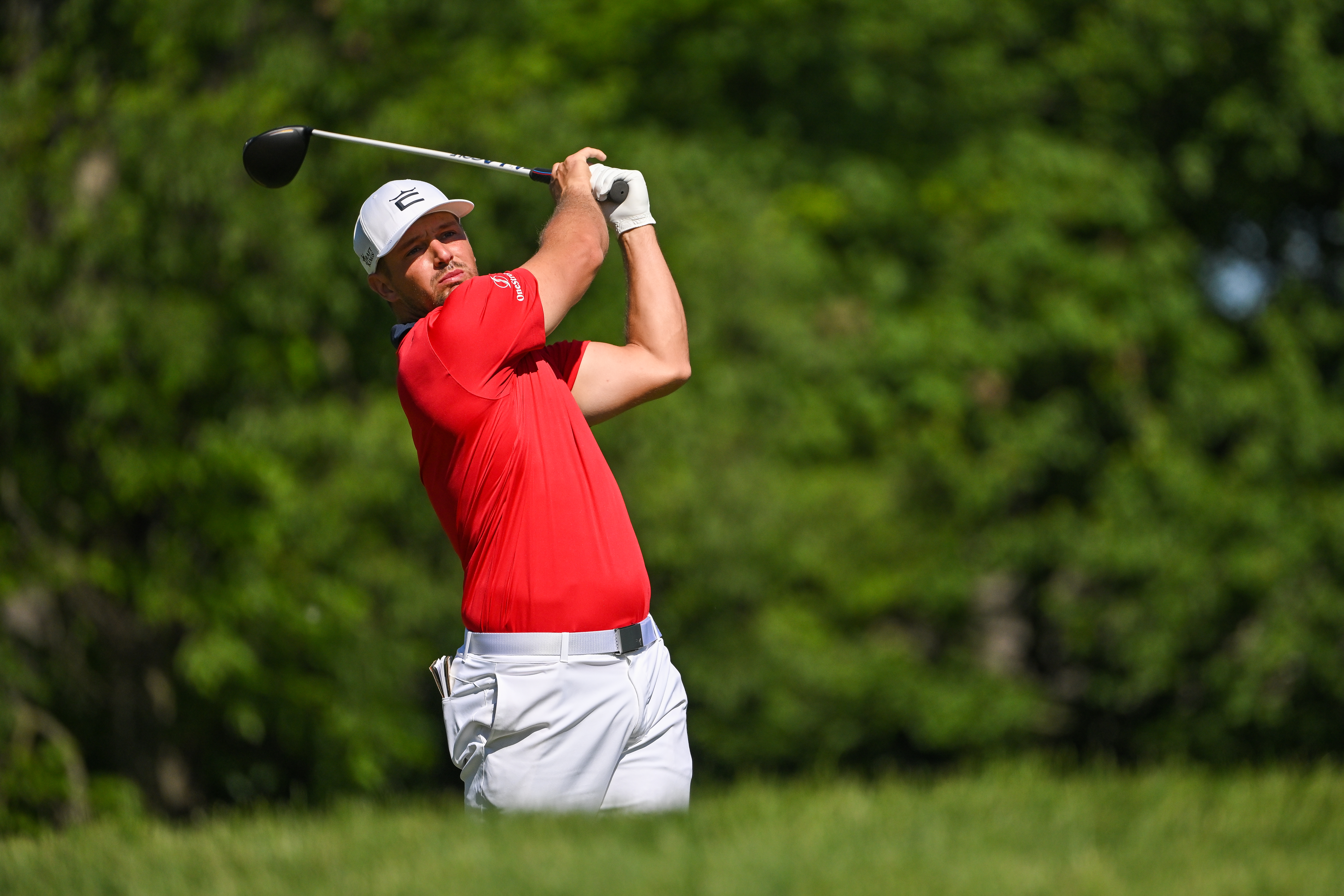 Report: Bryson DeChambeau, Patrick Reed Agree to Contracts to