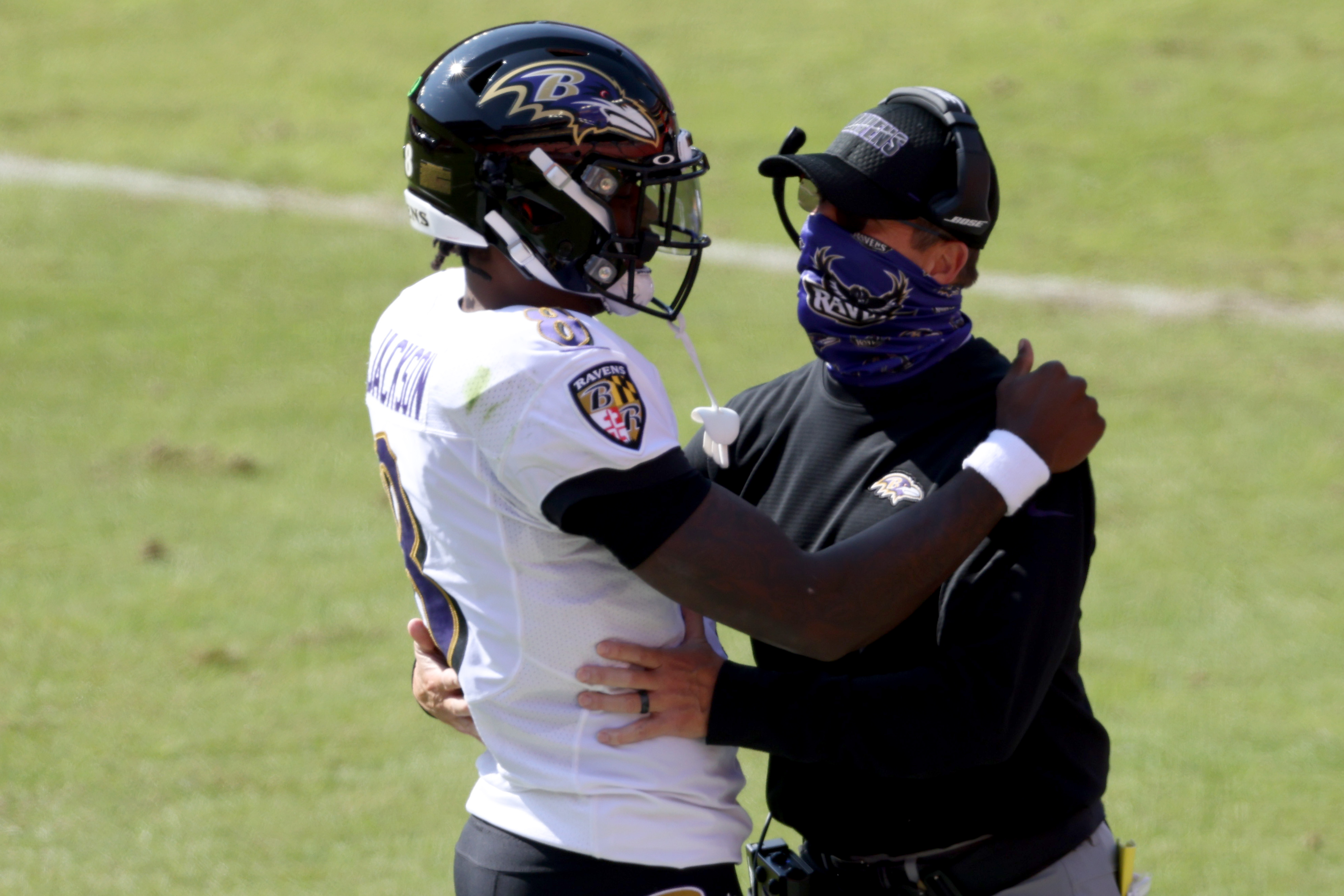 Lamar Jackson back for mandatory minicamp