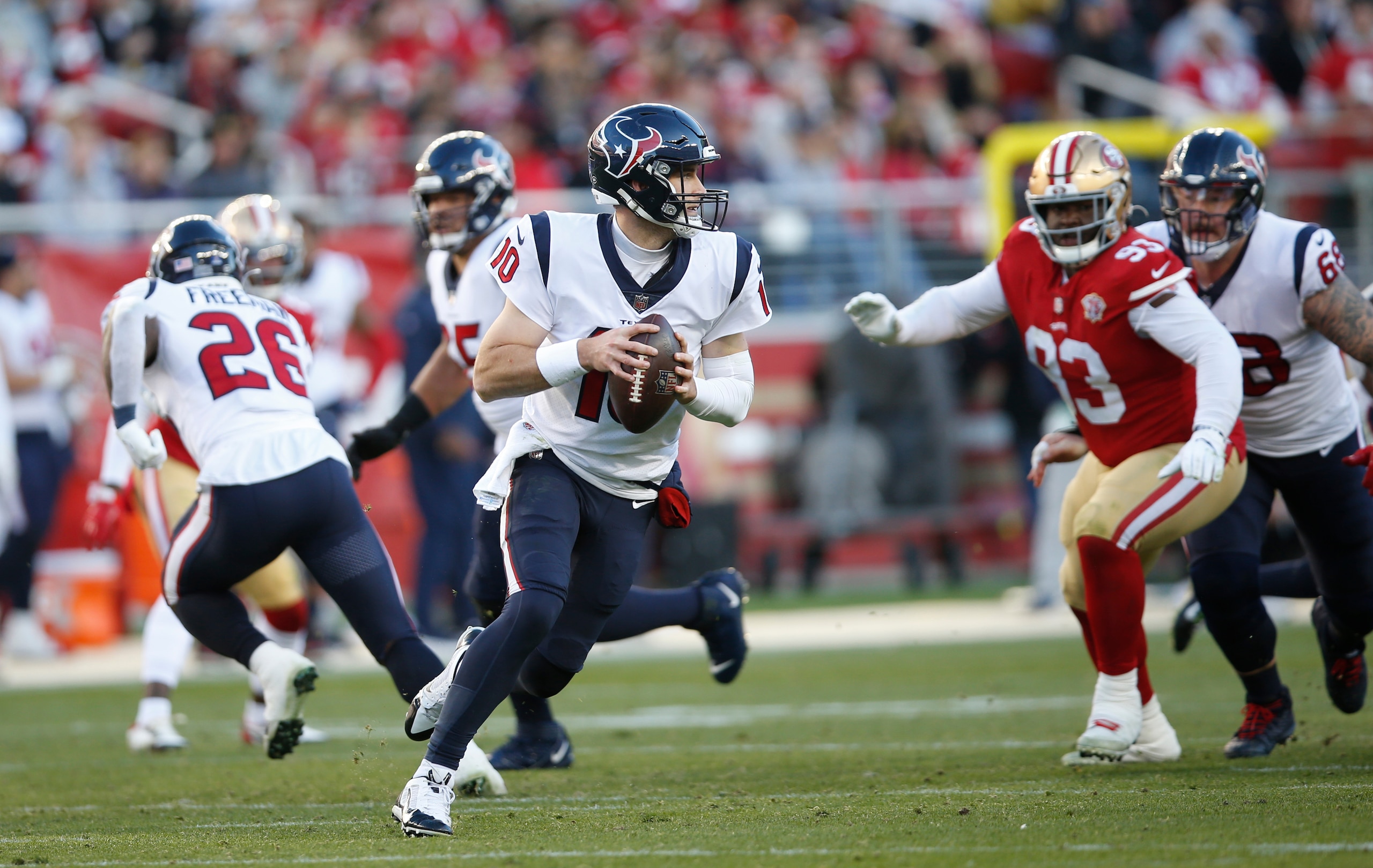 SANTA CLARA, CA - JANUARY 2: Davis Mills #10 of the Houston Texans rolls our during the game against the San Francisco 49ers at Levi's Stadium on January 2, 2022 in Santa Clara, California. The 49ers defeated the Texans 23-7. (Photo by Michael Zagaris/San Francisco 49ers/Getty Images)
