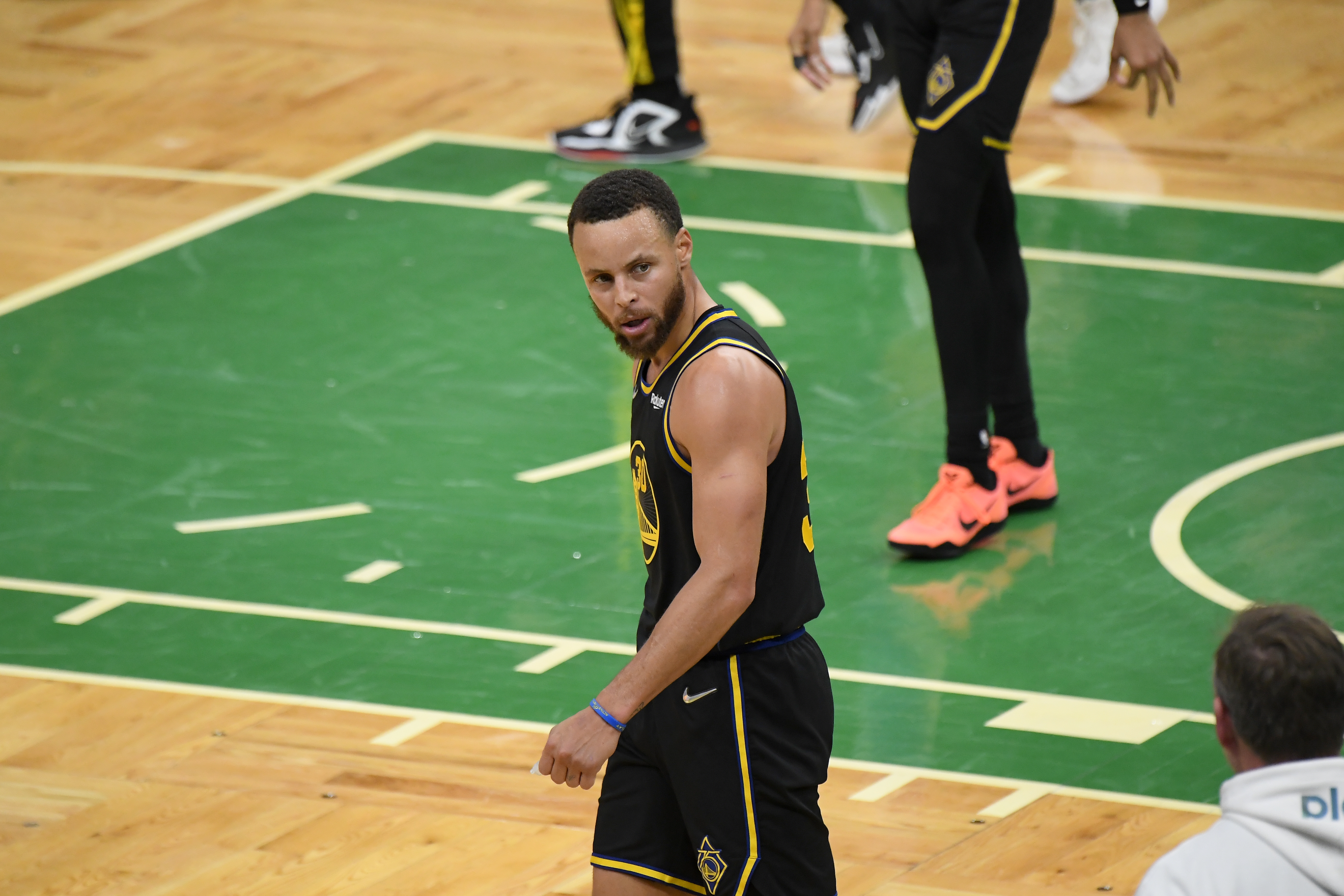 SLEEVE STEPH CURRY BUILD is UNFAIR w/ HALF-COURT GREENS on NBA