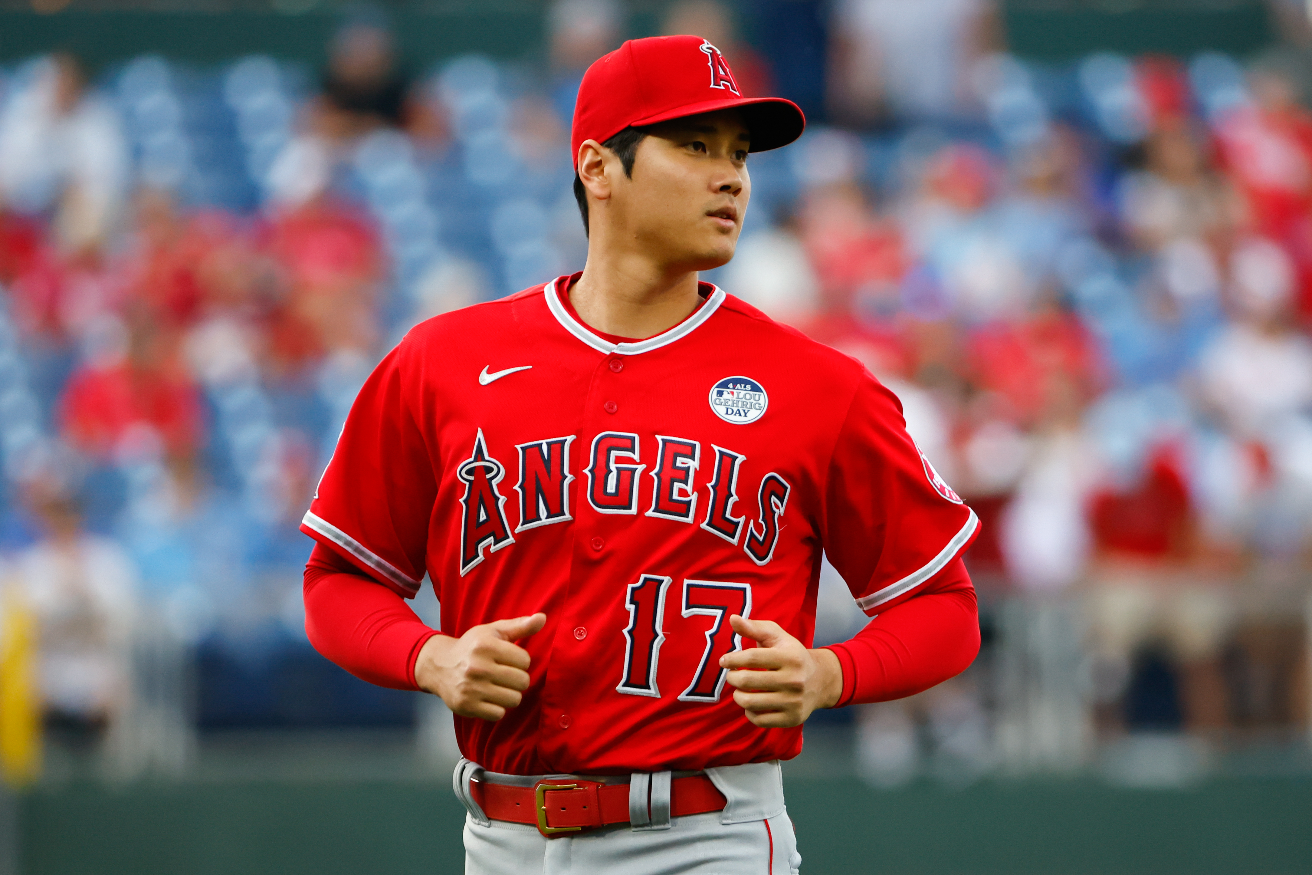 Angels' Shohei Ohtani evades questions about free agency