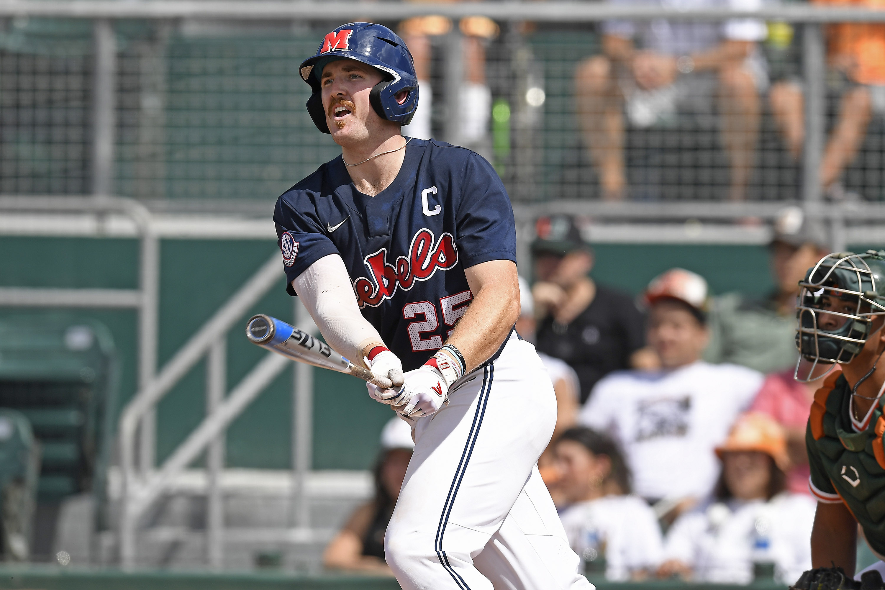 College World Series: Winner's Bracket Win is Key to Reaching the  Championship Series - Streaking The Lawn