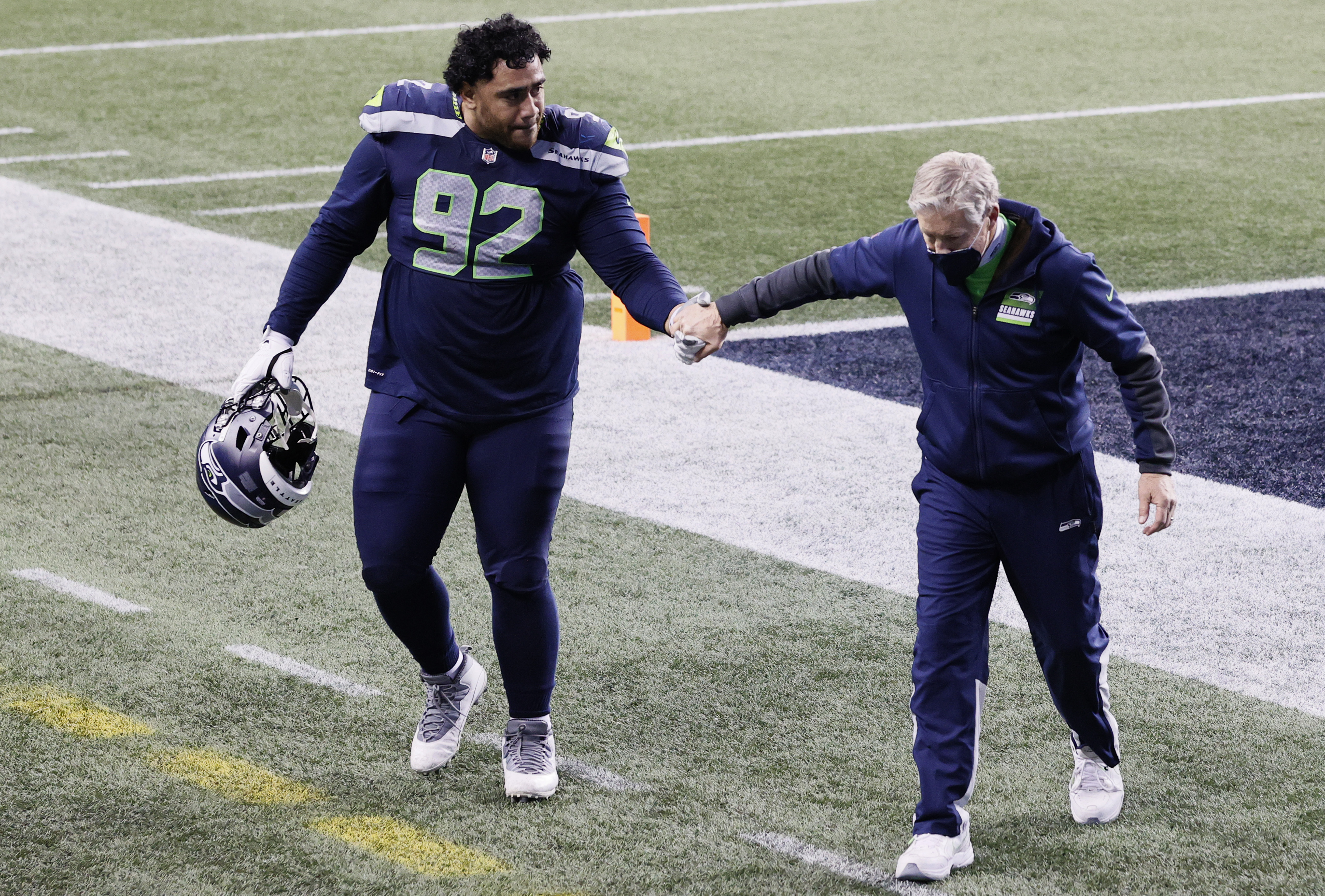 Show Me The Mone(y)? Seattle Seahawks Extend DT Bryan Mone Through 2024, Locked On Seahawks