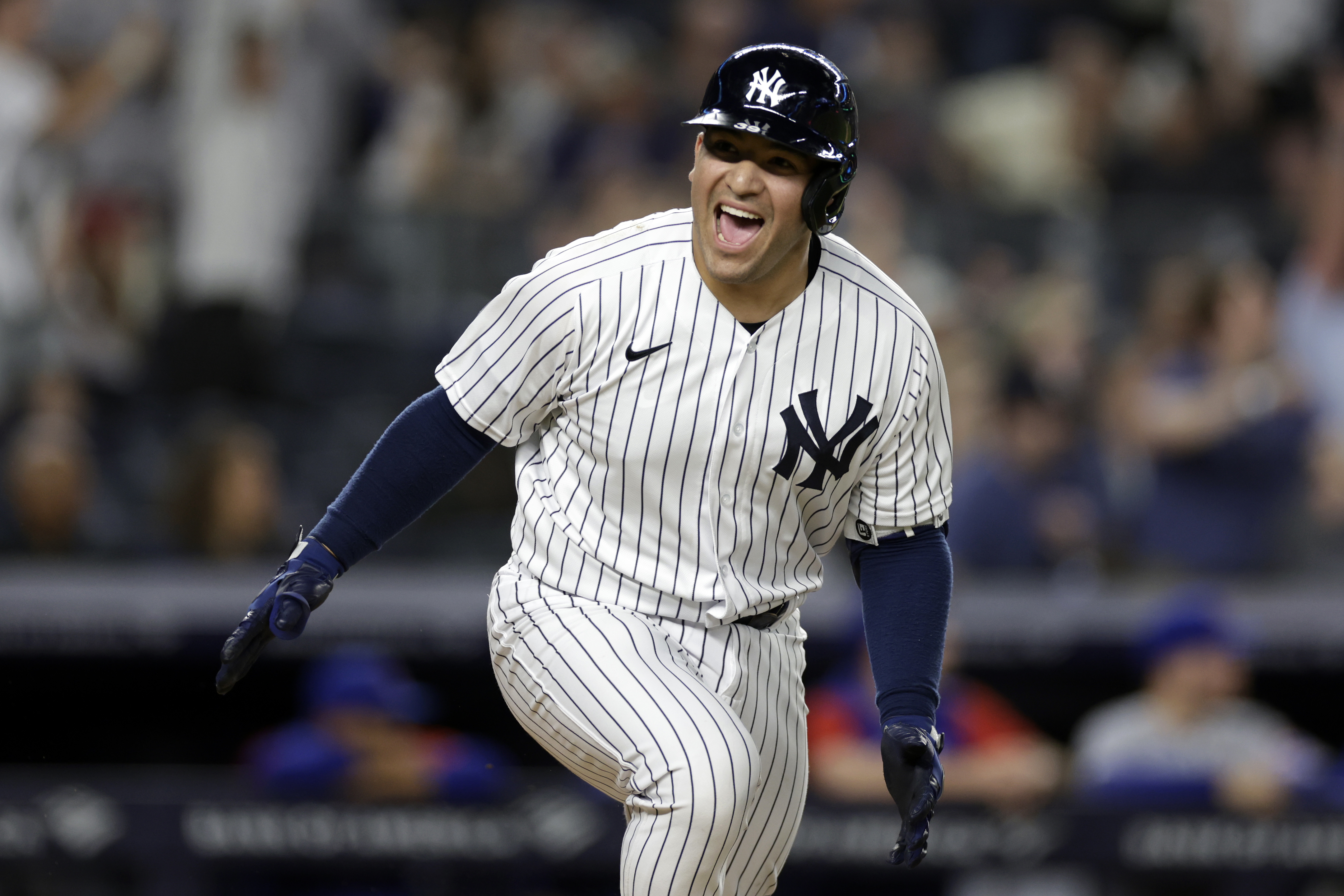 Aaron Hicks Scratched From New York Yankees Starting Lineup With Hamstring  Injury - Sports Illustrated NY Yankees News, Analysis and More
