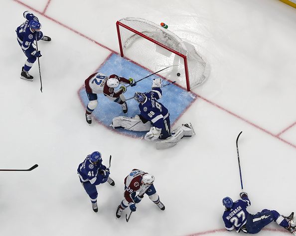 NHL playoffs: Bolts-Leafs highlight openers