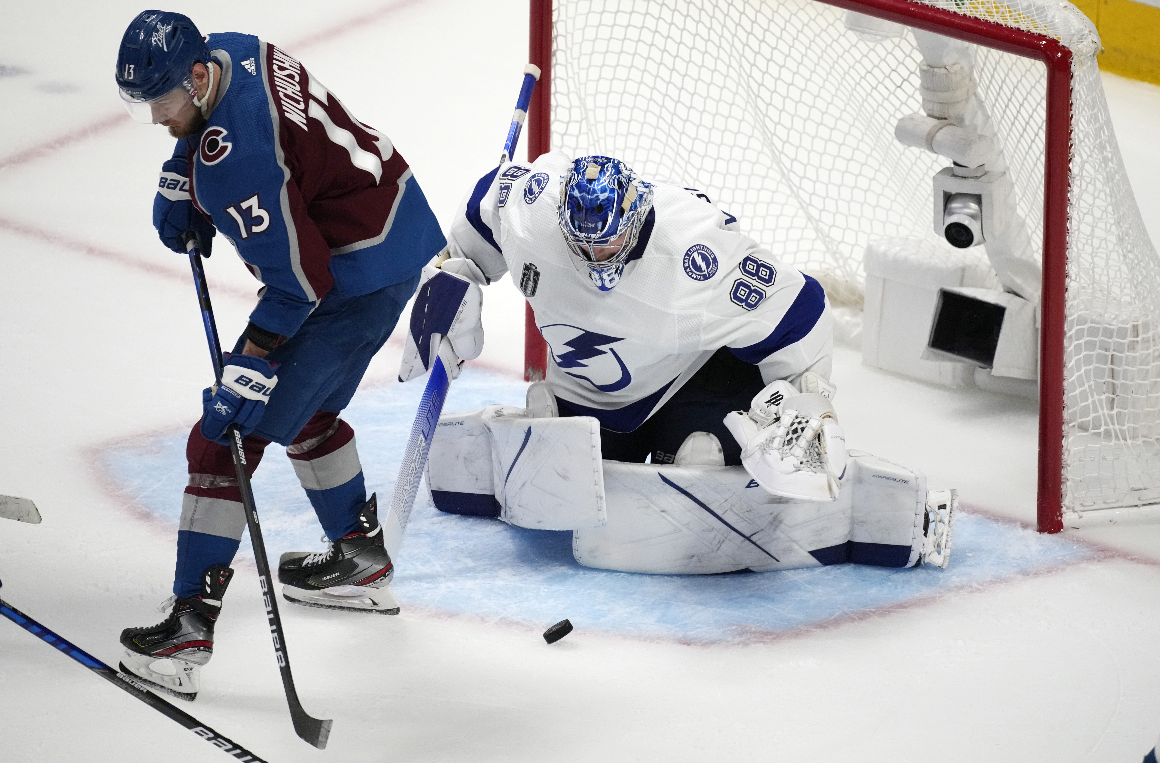 Avalanche vs. Lightning score Stanley Cup Final Game 5: Tampa wins 3-2,  stays alive after Palat game-winner 