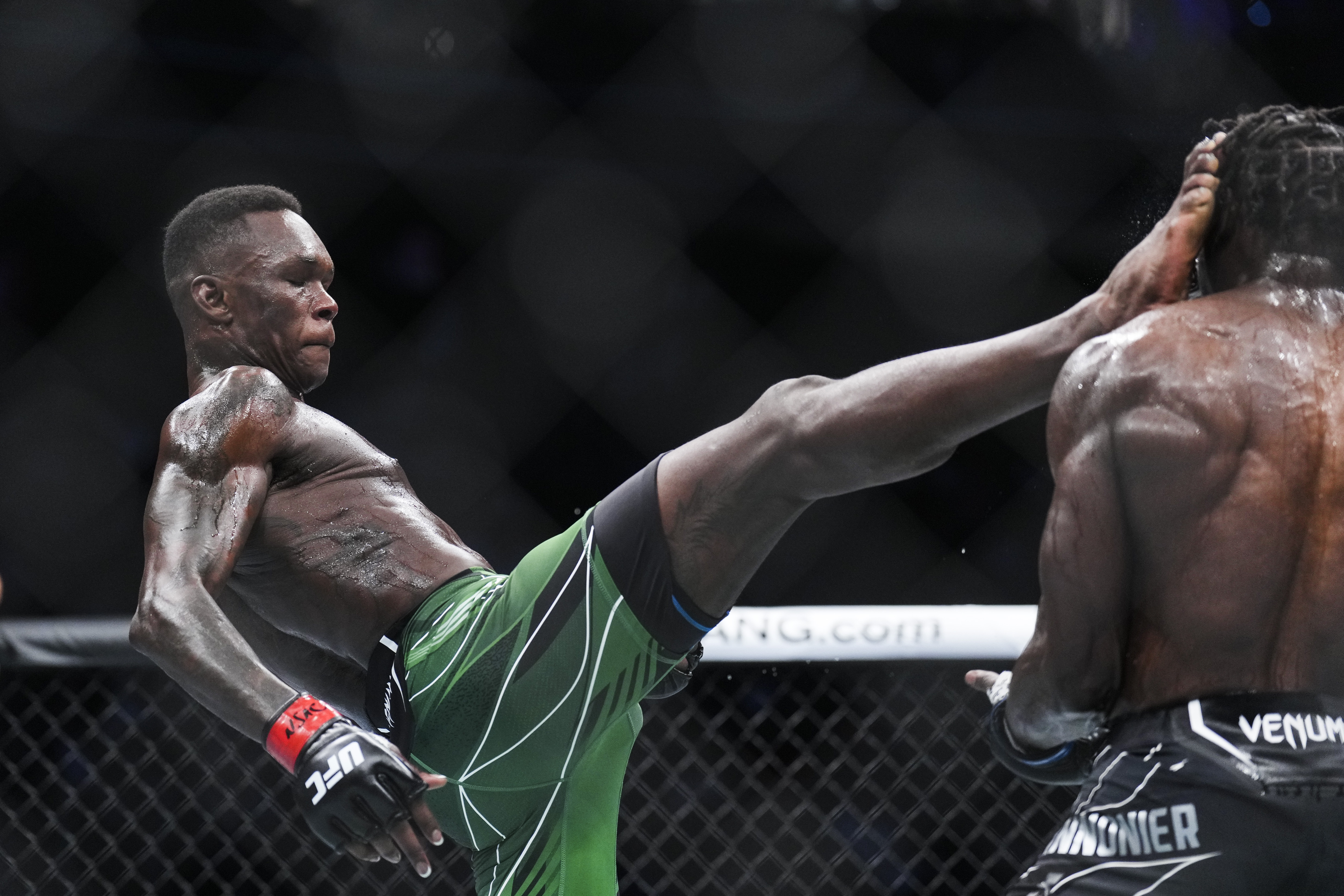 Brad Tavares: Israel Adesanya 'Trying to Convince Himself' or