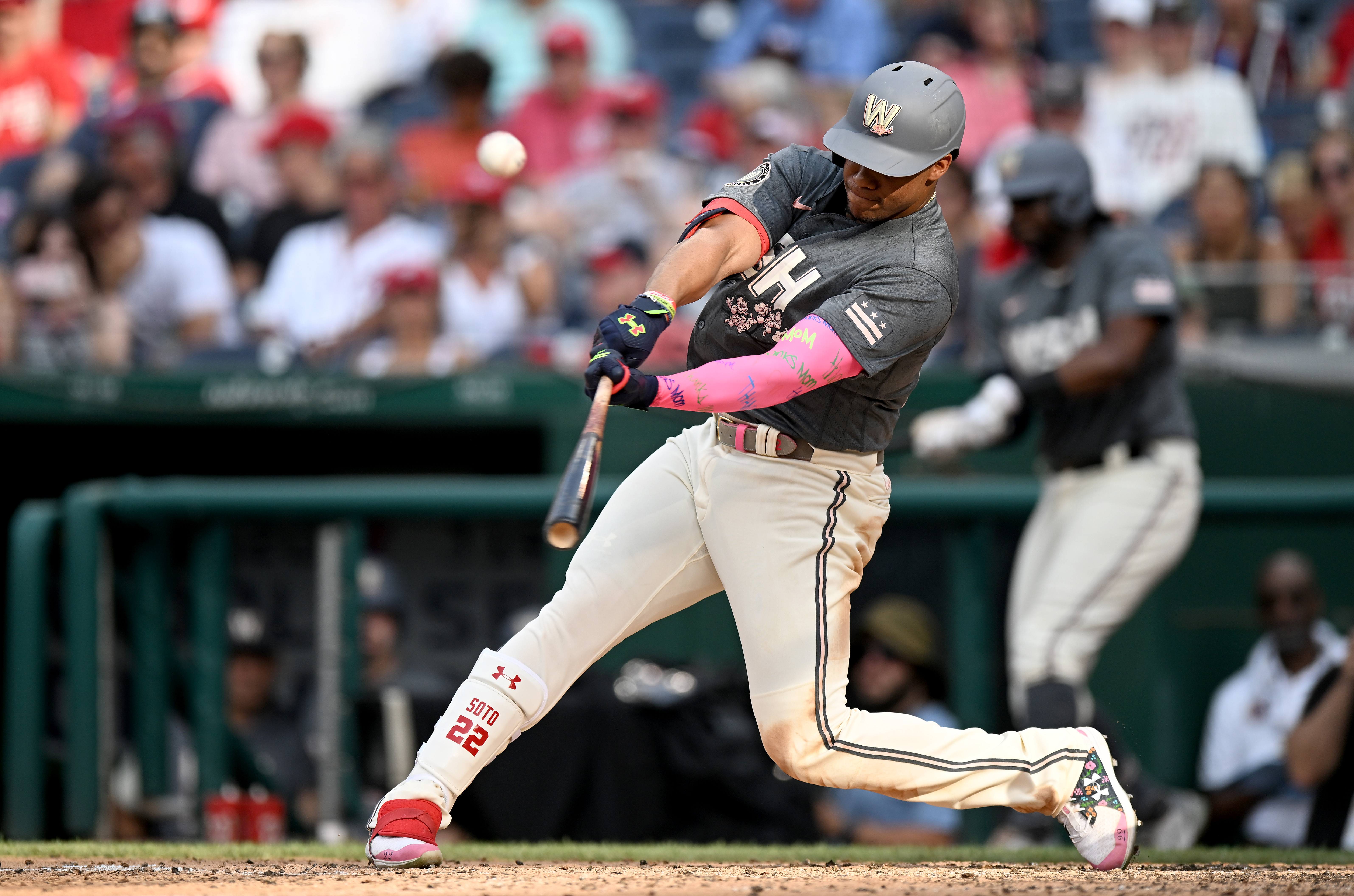 Juan Soto exits with calf ailment