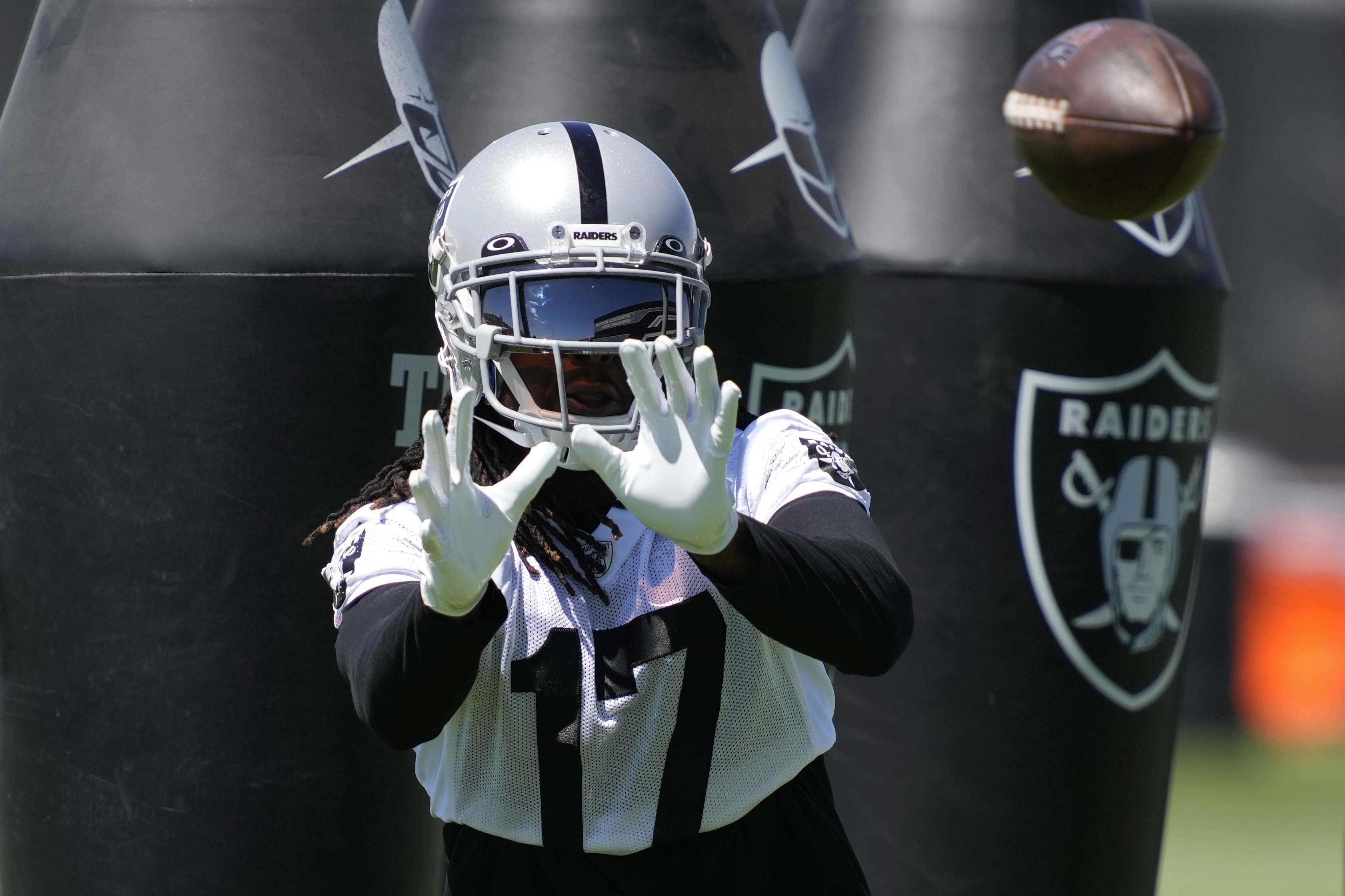 Davante Adams early impressions in first Raiders training camp