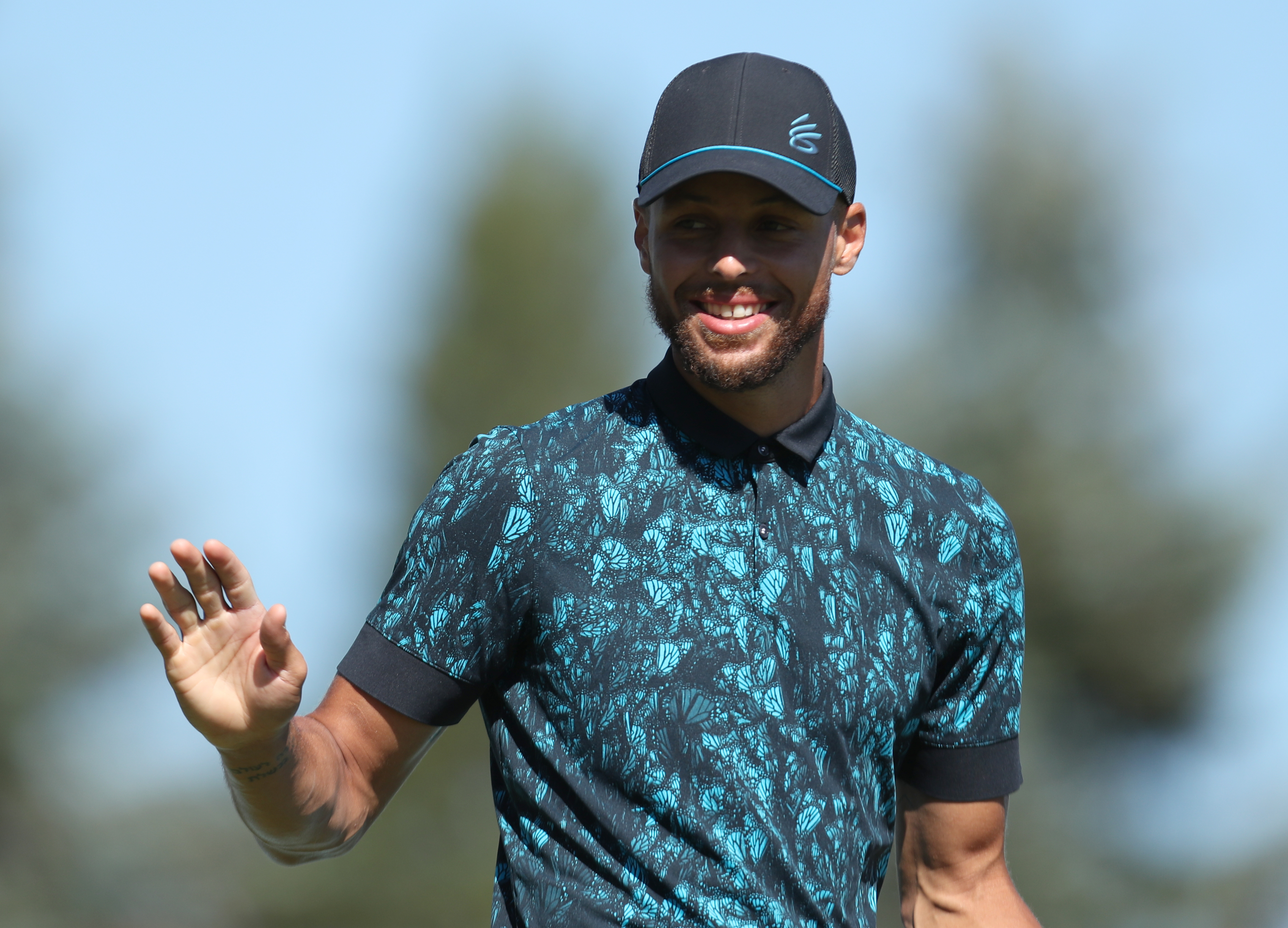 Unwilling to Repeat $5.4 Million Mistake, Stephen Curry Shows off Golf  Swing 13 Days Ahead of 'The Match' Against Patrick Mahomes - The SportsRush