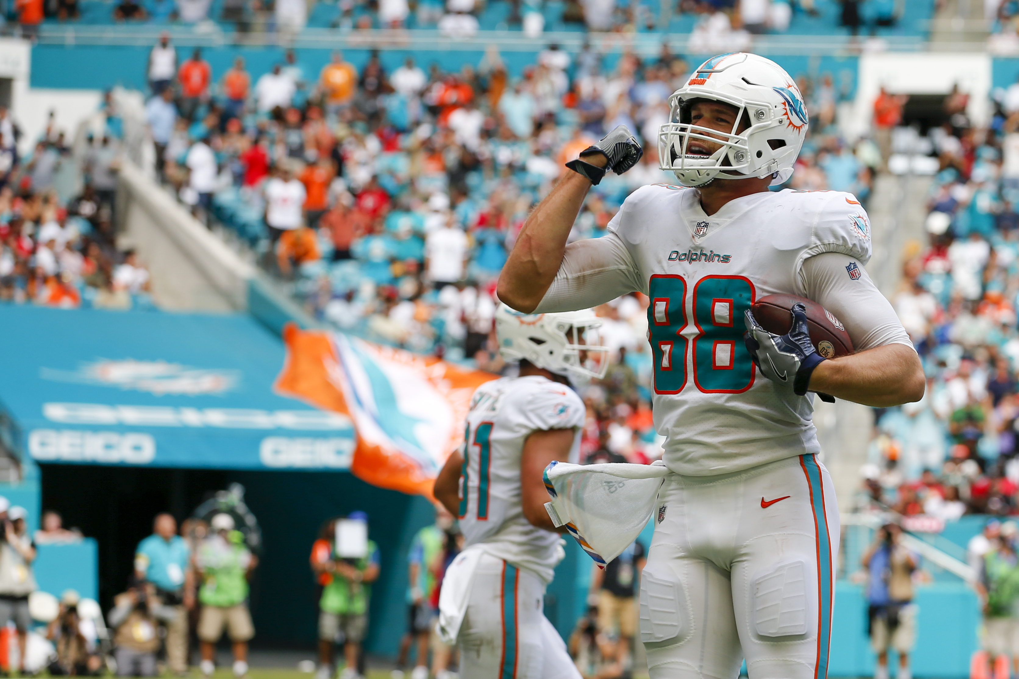 Mike Gesicki contract: Free-Agent TE Says Goodbye to Dolphins as