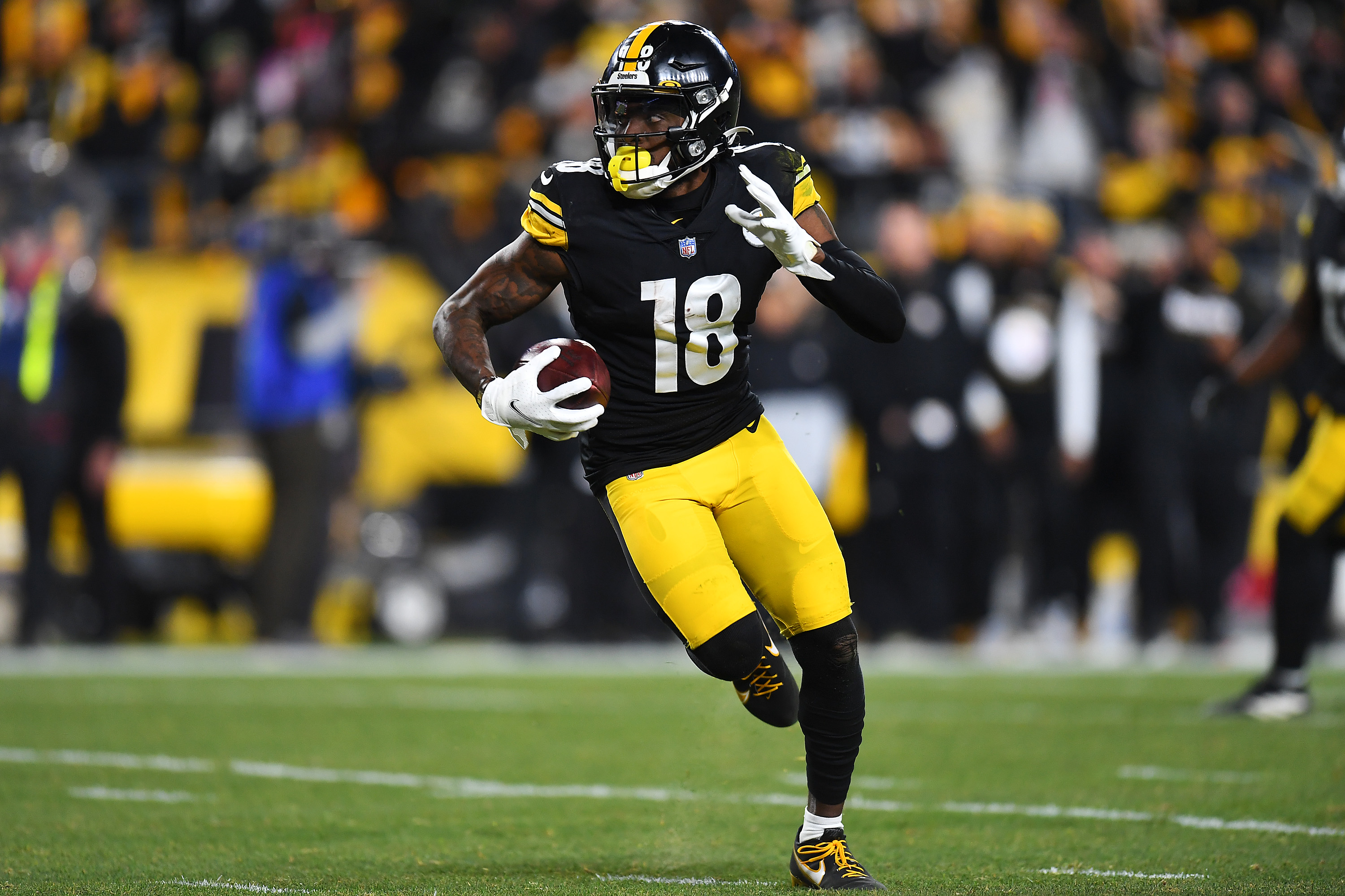 Tavon Young was released yesterday by the Ravens. Could be a good pickup  for the Steelers. What do you guys think? He's a decent CB. : r/steelers