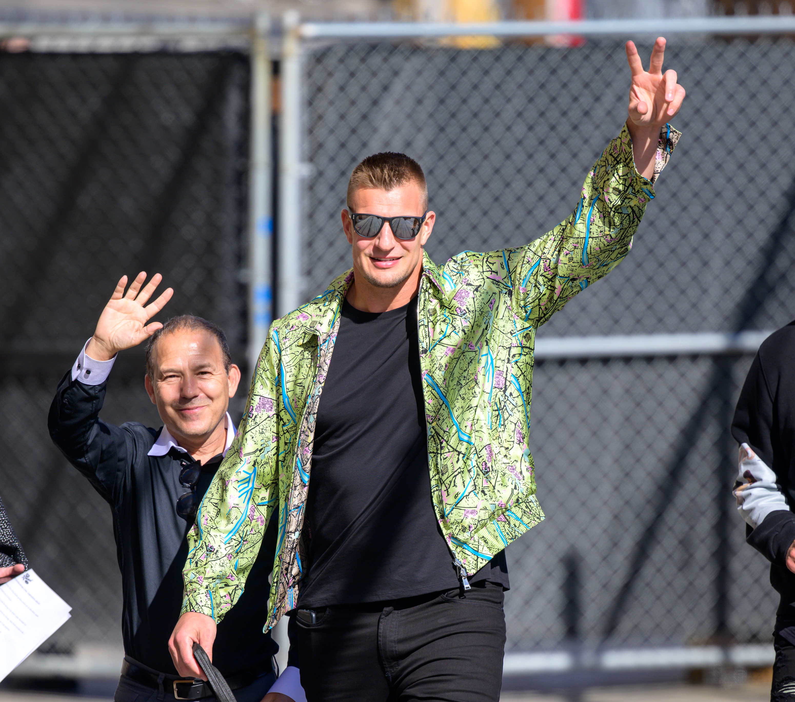 Rob Gronkowski not ruling out Buccaneers return for Tom Brady