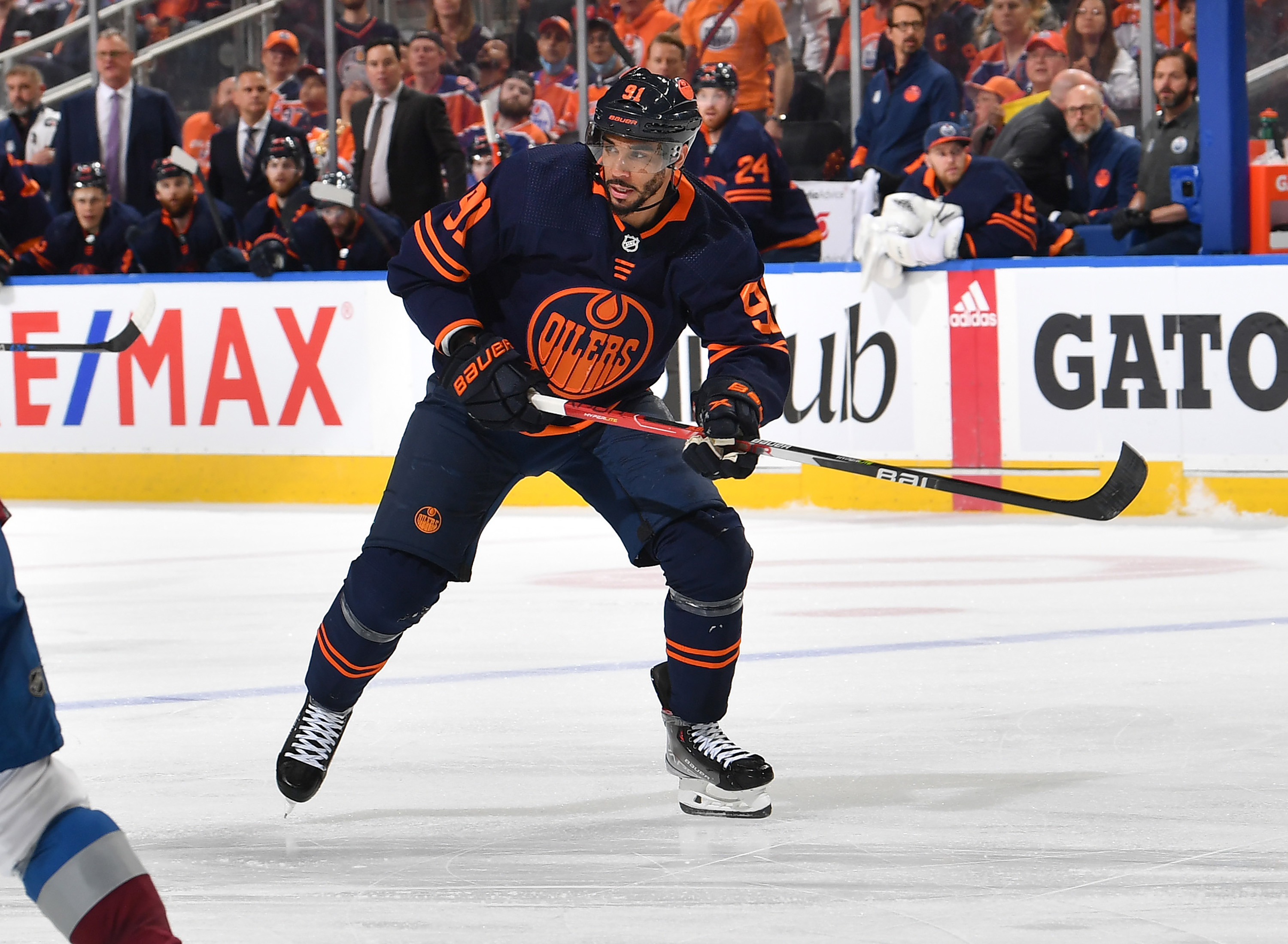 Dan Milstein on X: Official: Evander Kane Agrees to contract terms with  Edmonton Oilers for the rest of 2021-2022 season. Will travel to Edmonton  this evening. Will wear jersey #91. #WeAreGoldStar!   /