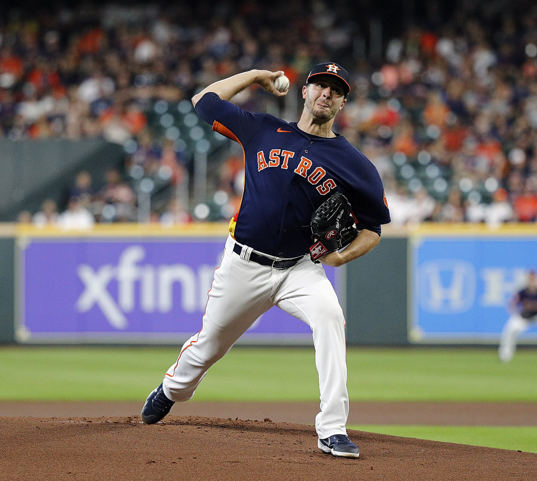HOUSTON, TEXAS - JULY 17: Jake Odorizzi #17 of the Houston Astros pitches in the first inning against the Oakland Athletics at Minute Maid Park on July 17, 2022 in Houston, Texas. (Photo by Bob Levey/Getty Images) HOUSTON, TEXAS - JULY 17: Jake Odorizzi #17 of the Houston Astros pitches in the first inning against the Oakland Athletics at Minute Maid Park on July 17, 2022 in Houston, Texas. (Photo by Bob Levey/Getty Images)