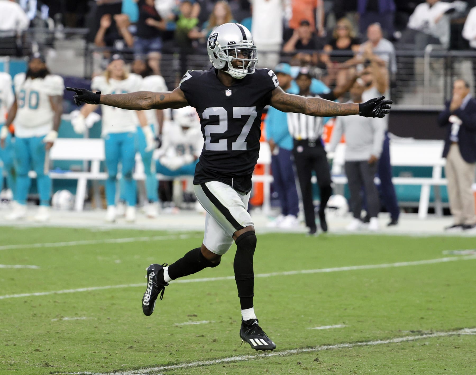 Darren Waller, Raiders Agree to 3-Year, $51M Contract Extension Ahead of  2022 Season, News, Scores, Highlights, Stats, and Rumors