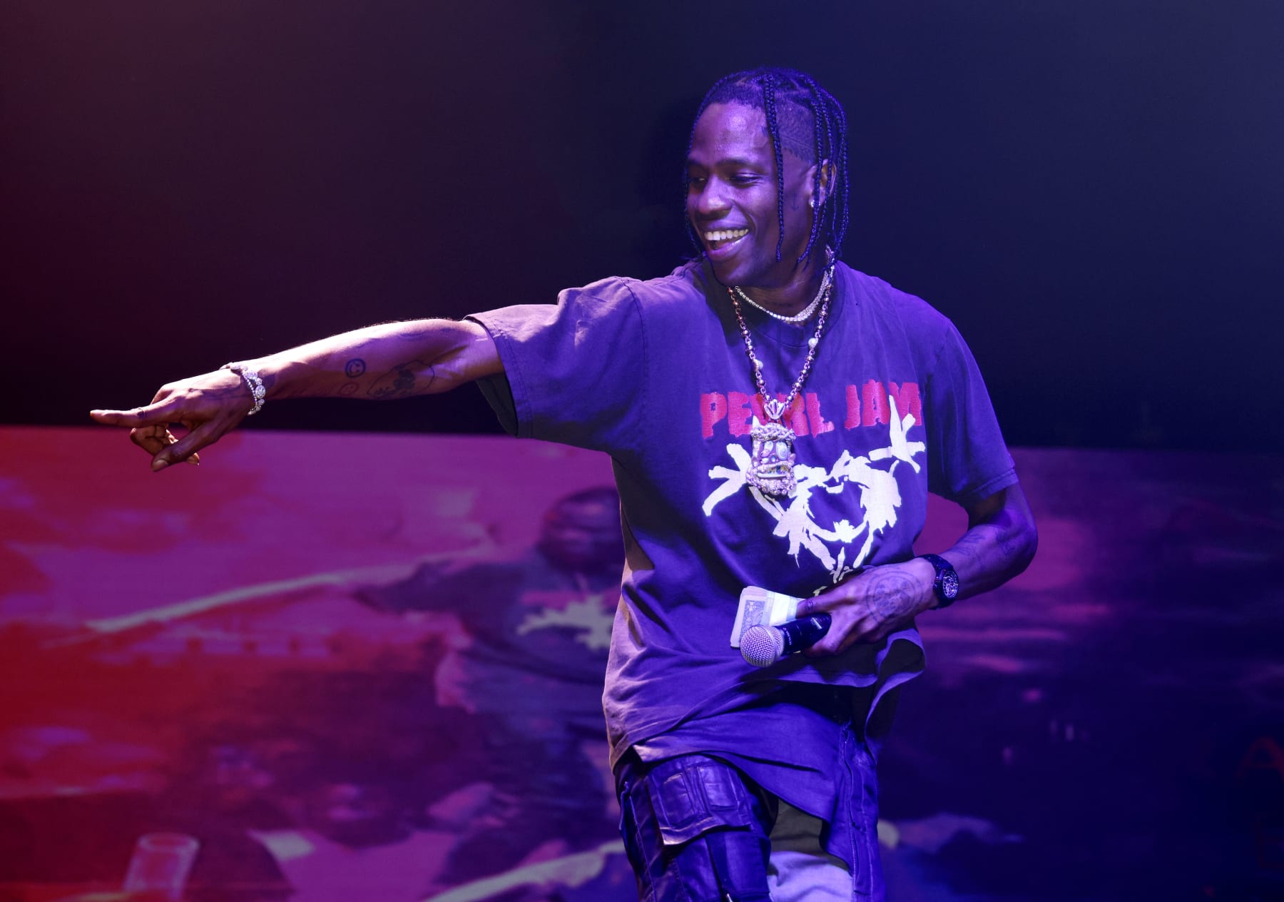 B/R Kicks - Another look at Travis Scott wearing an