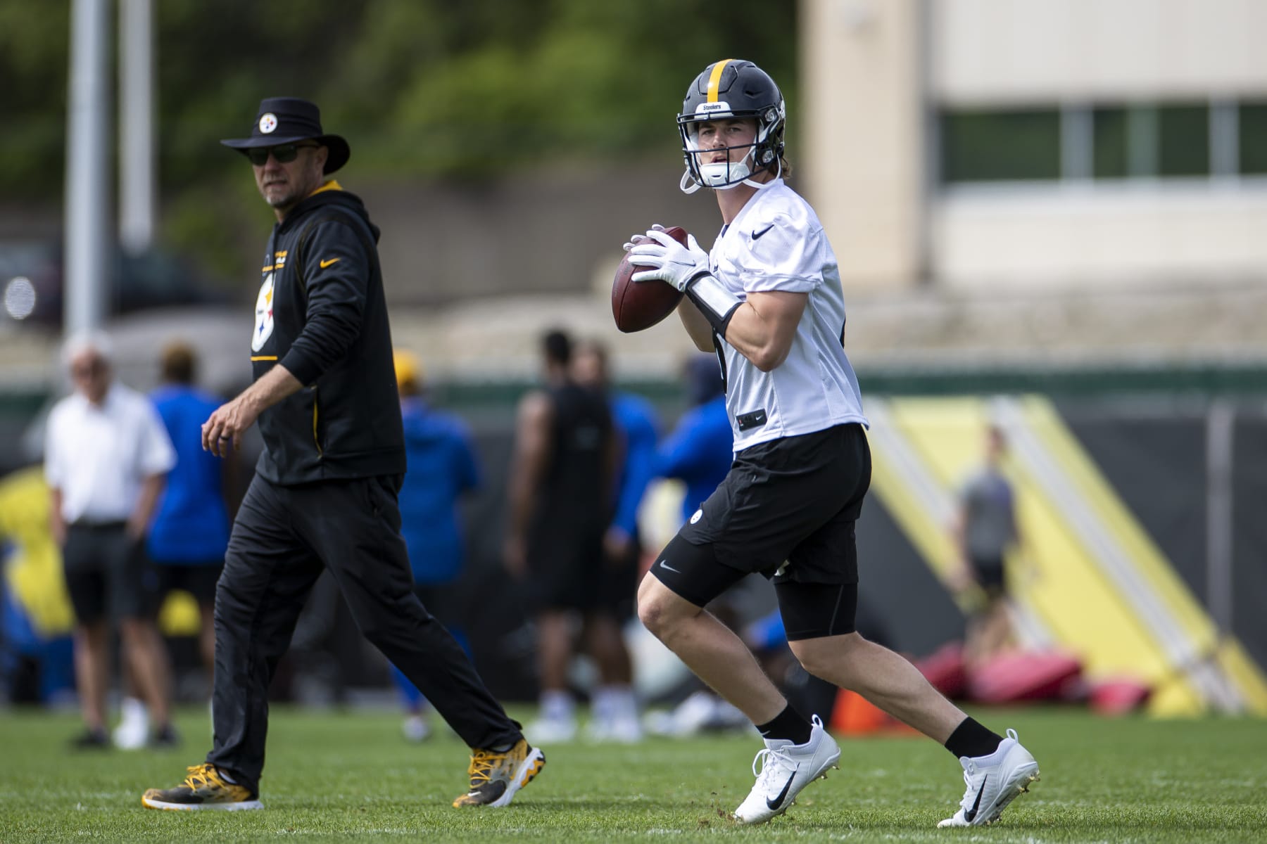 It's not going well for former Bears QB Mitch Trubisky at Steelers training  camp