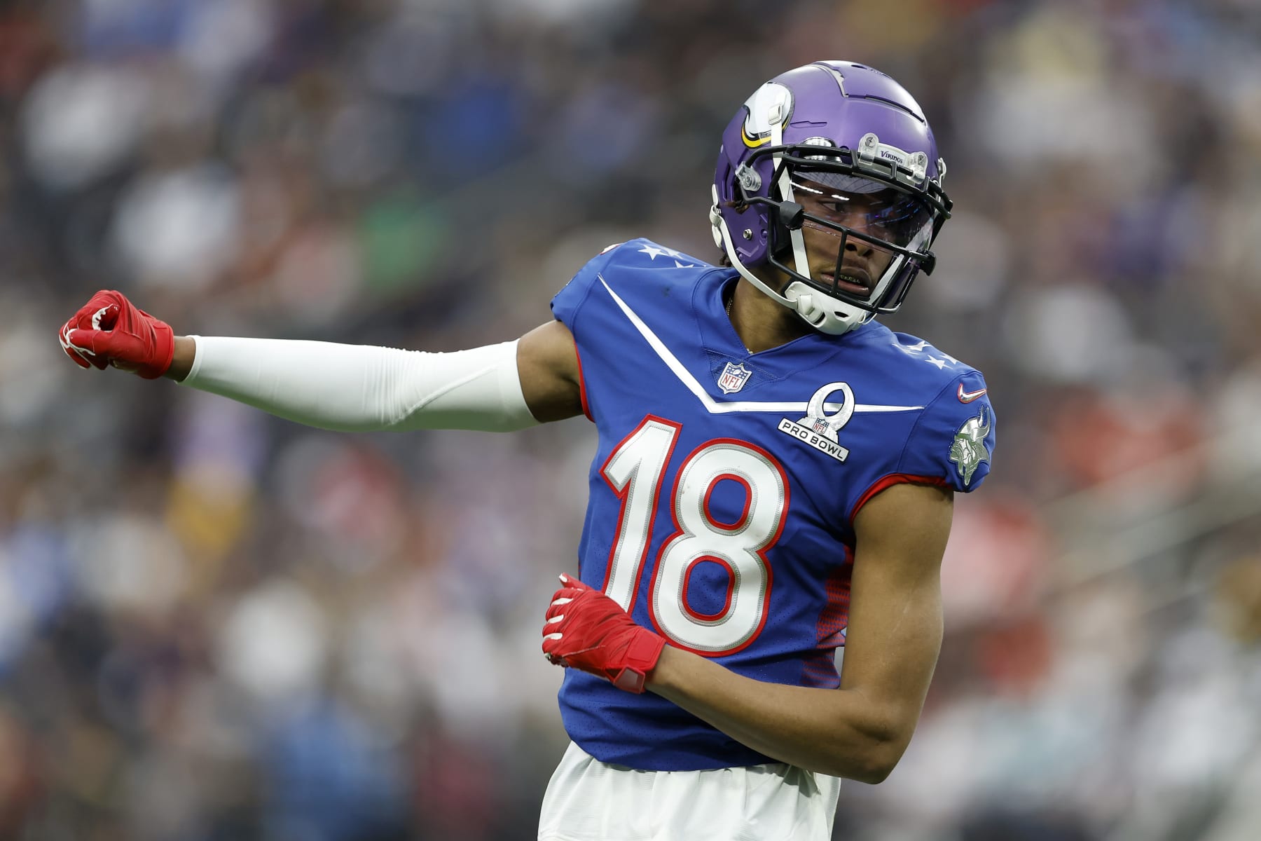 Top 10 NFL wide receivers of 2022: Raiders' Davante Adams, Vikings' Justin  Jefferson headline pass catchers 