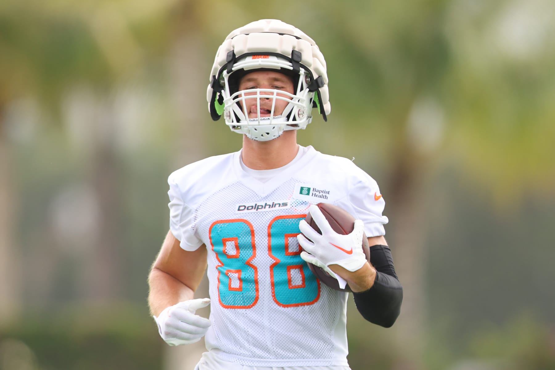 Fantasy Football Week 7 Care/Don't Care: The overlooked Dolphin we should  appreciate