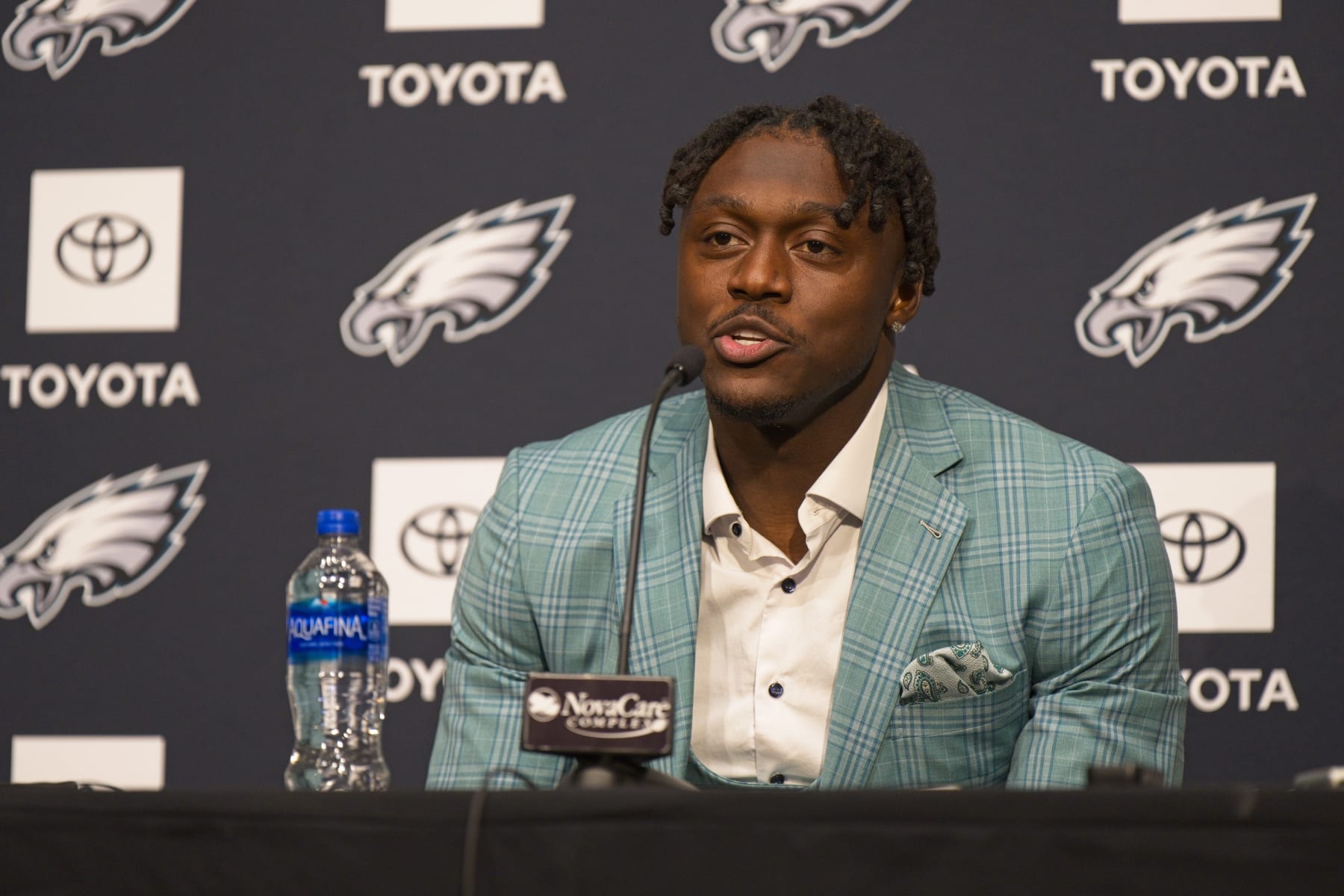 Philadelphia Eagles: The Antonio Brown Trade Talk Isn't Dying