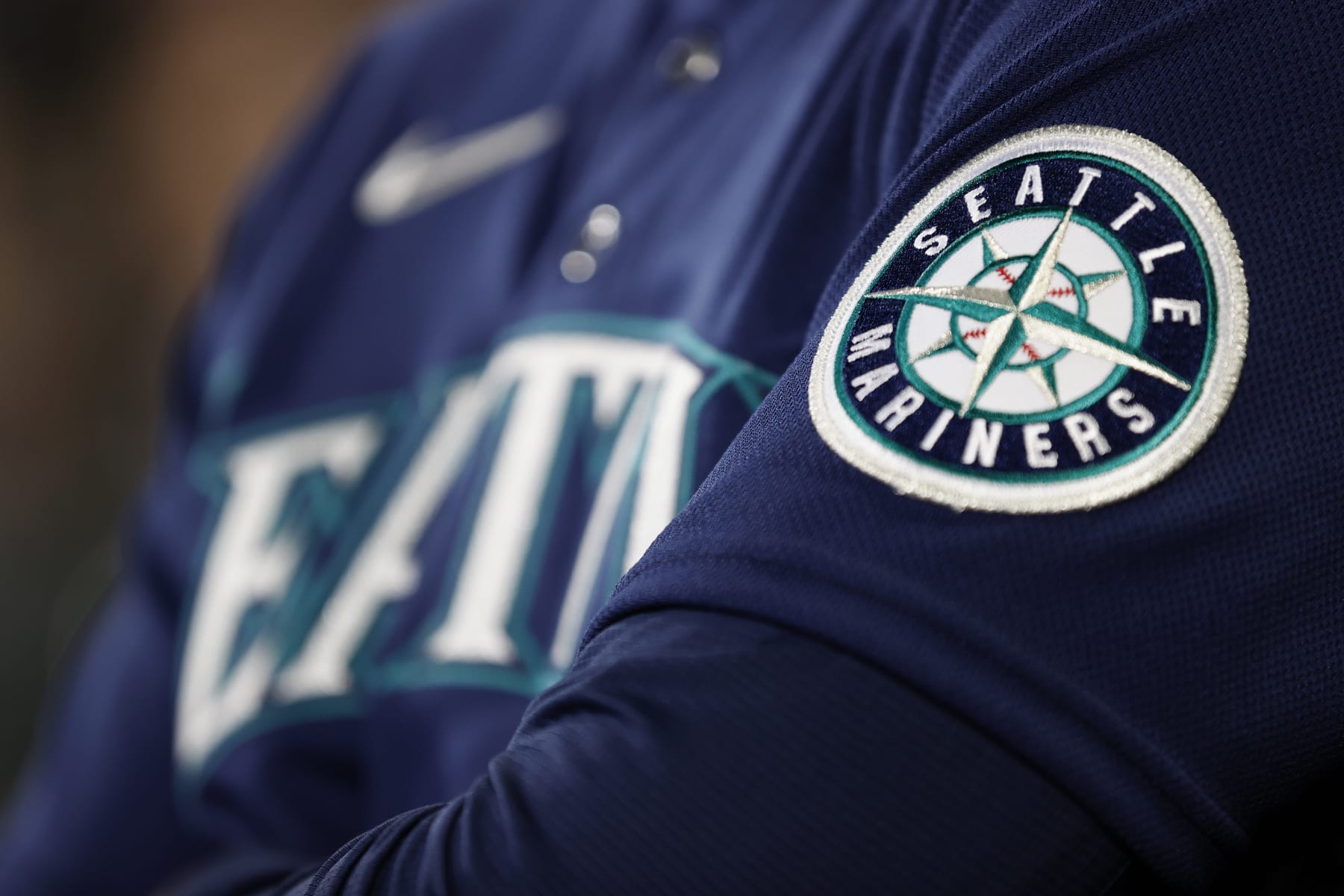 Mariners Adopt Clubhouse Dog from Local Rescue; Will Travel with
