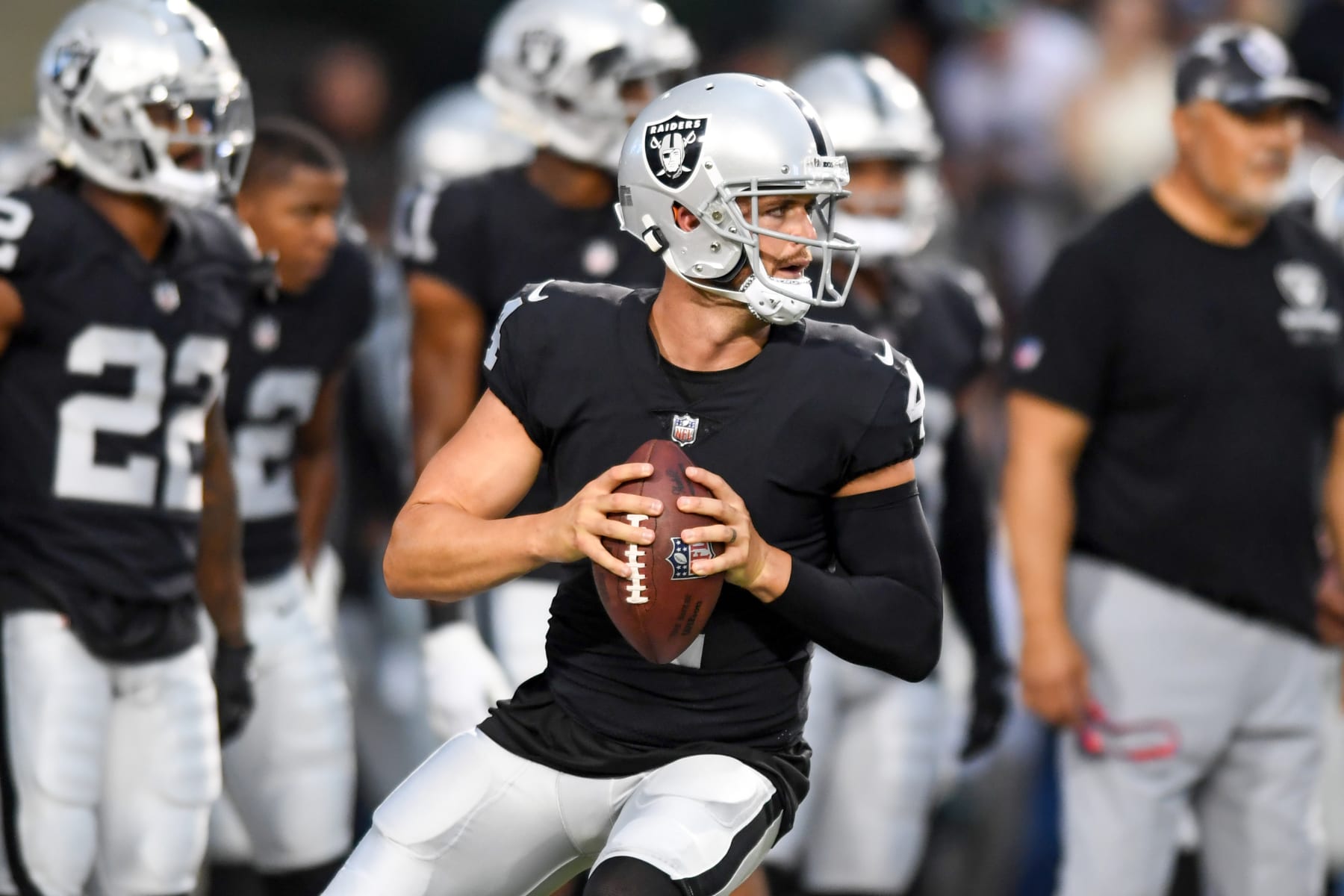 Raiders vs. Chiefs Player Prop Bets and Odds: Patrick Mahomes, Davante  Adams, Josh Jacobs 