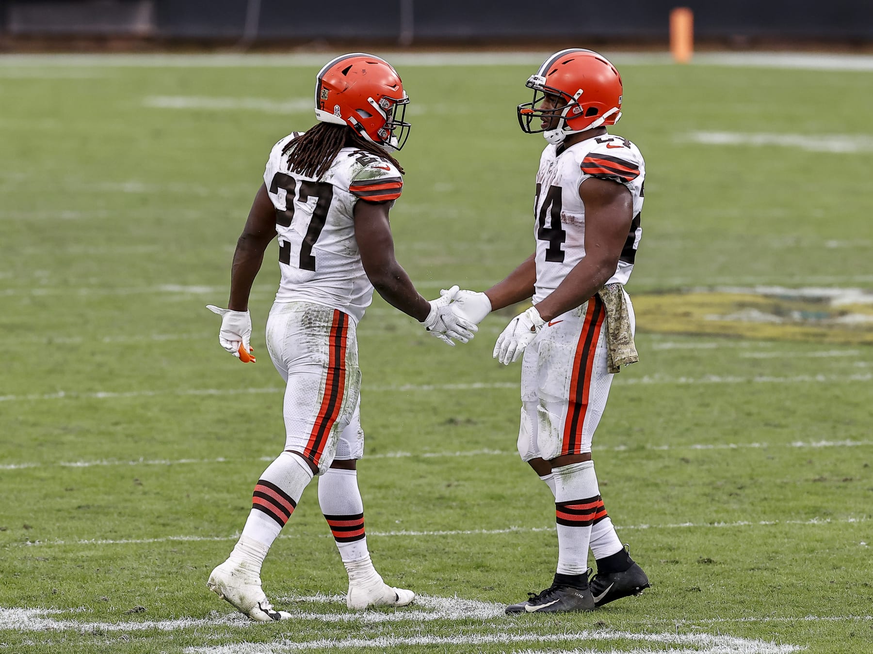 Browns eye Kareem Hunt, Cam Akers after Nick Chubb injury