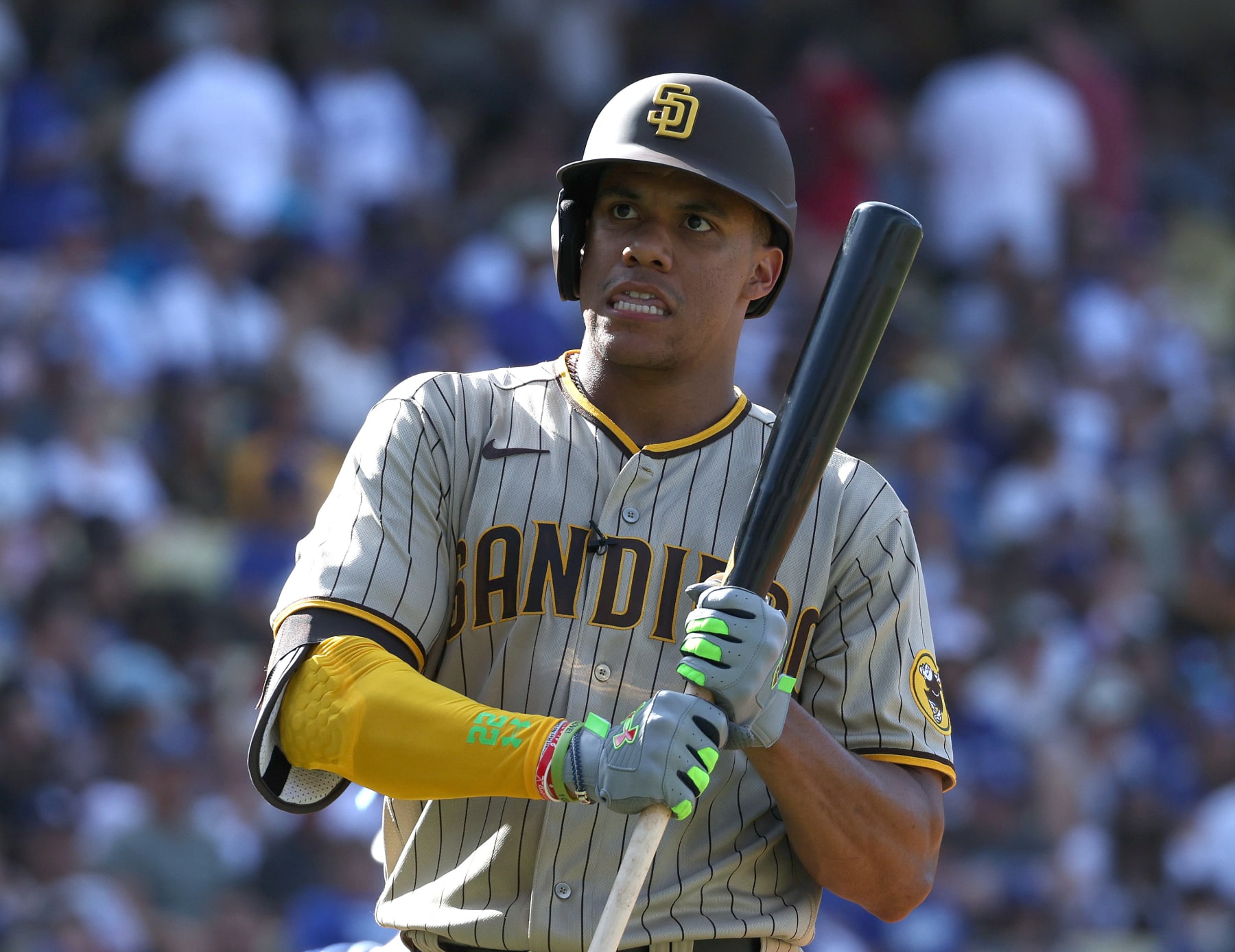 Padres' Juan Soto Exits With Back Injury After Being Hit by Pitch vs  Diamondbacks, News, Scores, Highlights, Stats, and Rumors
