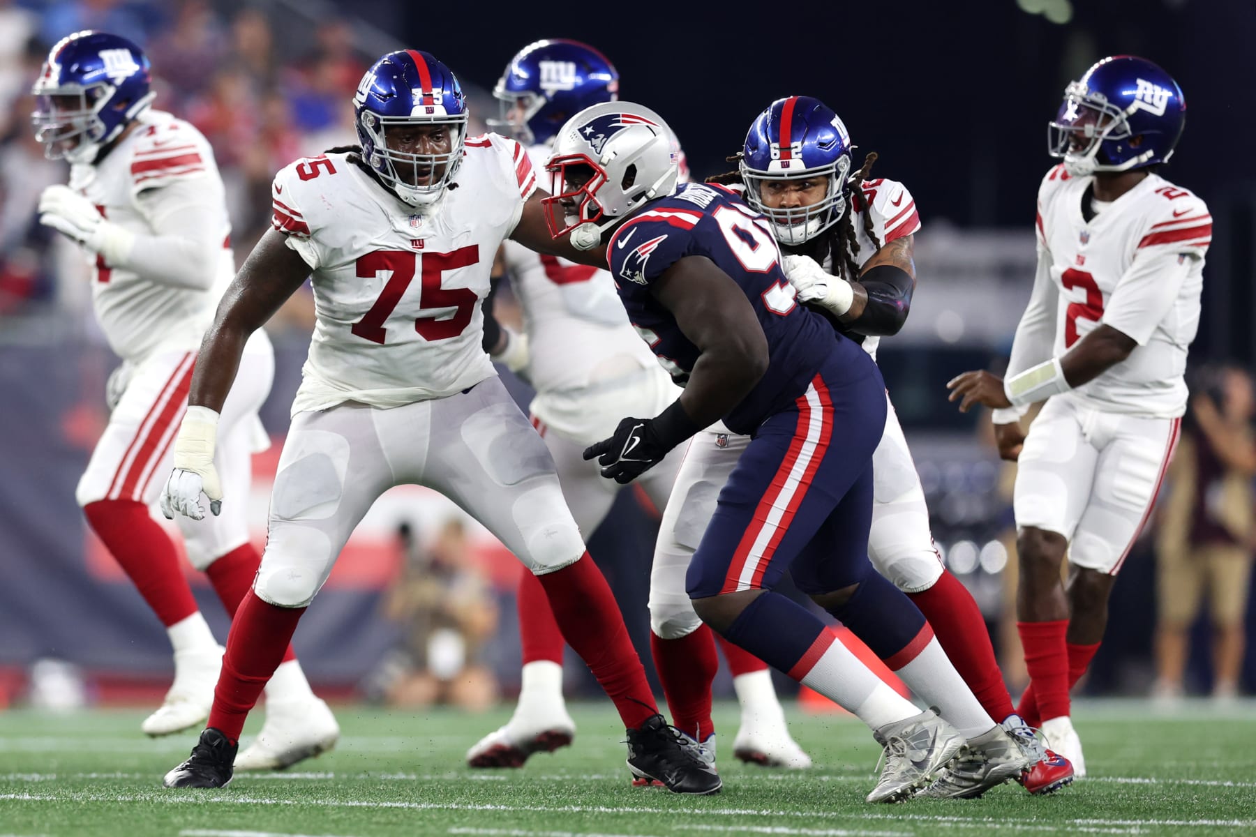 NFL on ESPN - Daniel Bellinger pulled up to the New York Giants' OTAs  looking strong 